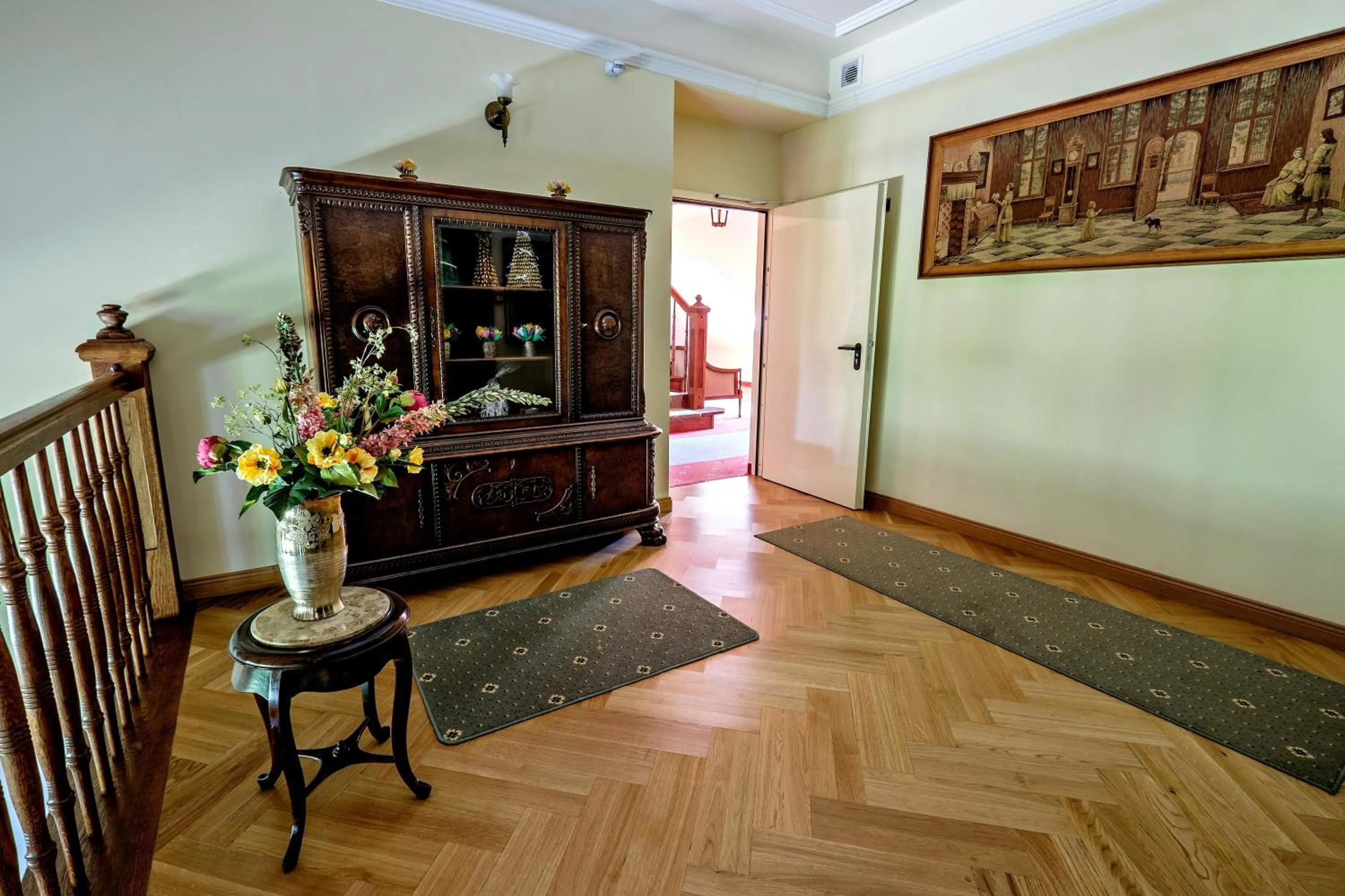 Decorative detail in Dwór Stary Chotów