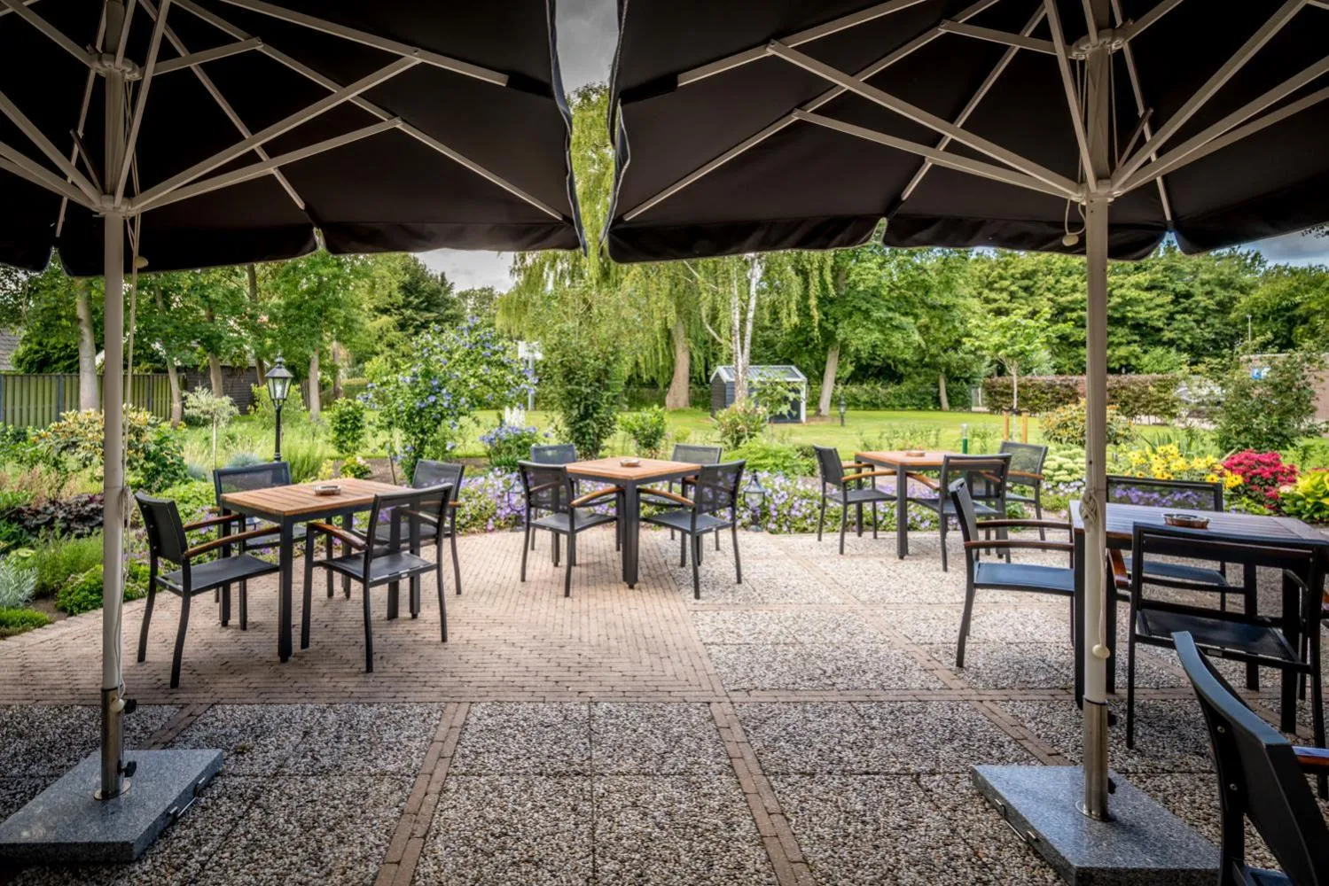 Garden in Hotel-Restaurant van der Weijde