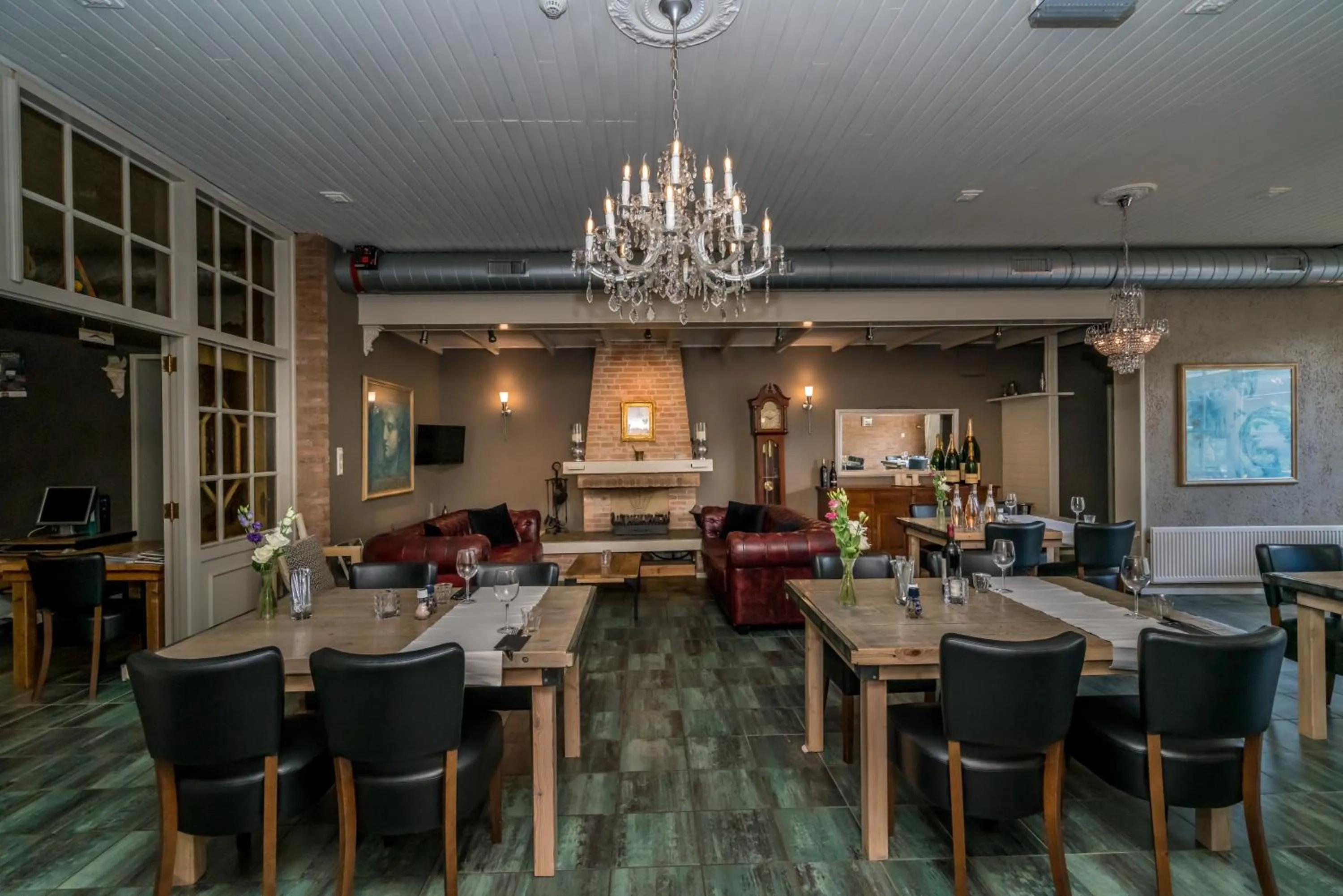 Restaurant/places to eat in Hotel-Restaurant van der Weijde