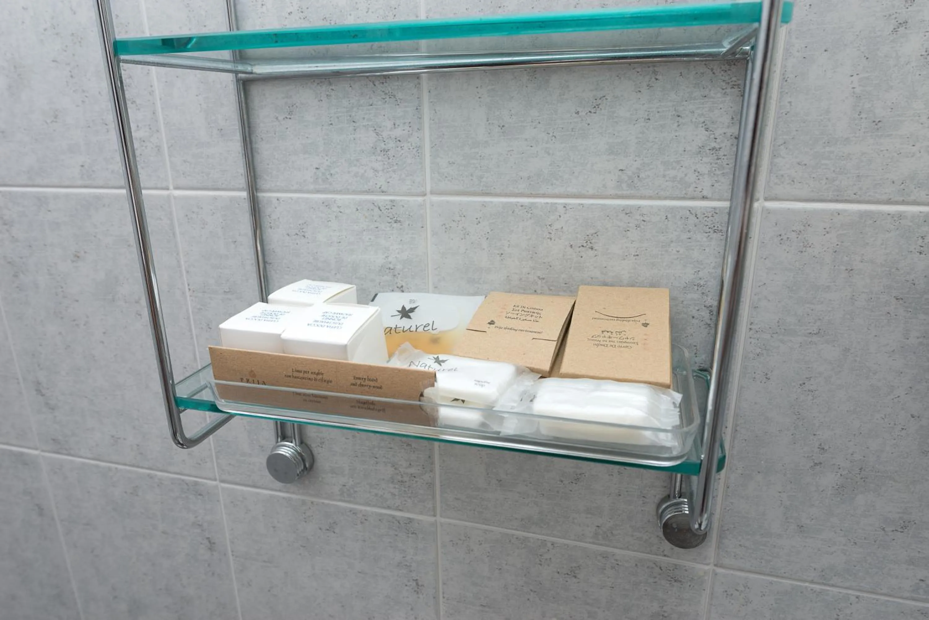 Toilet in Zenit Hotel