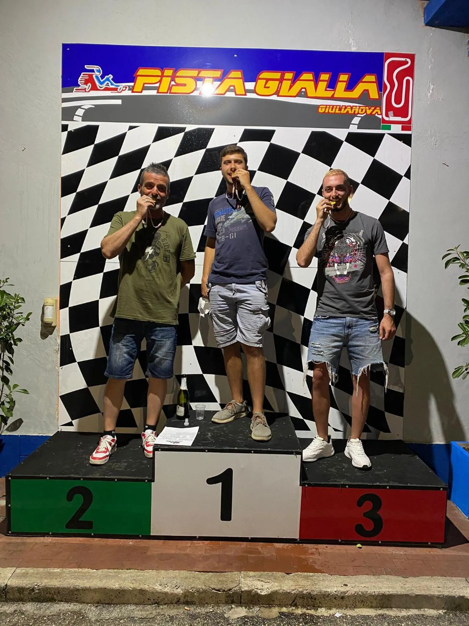 Evening entertainment in Zenit Hotel