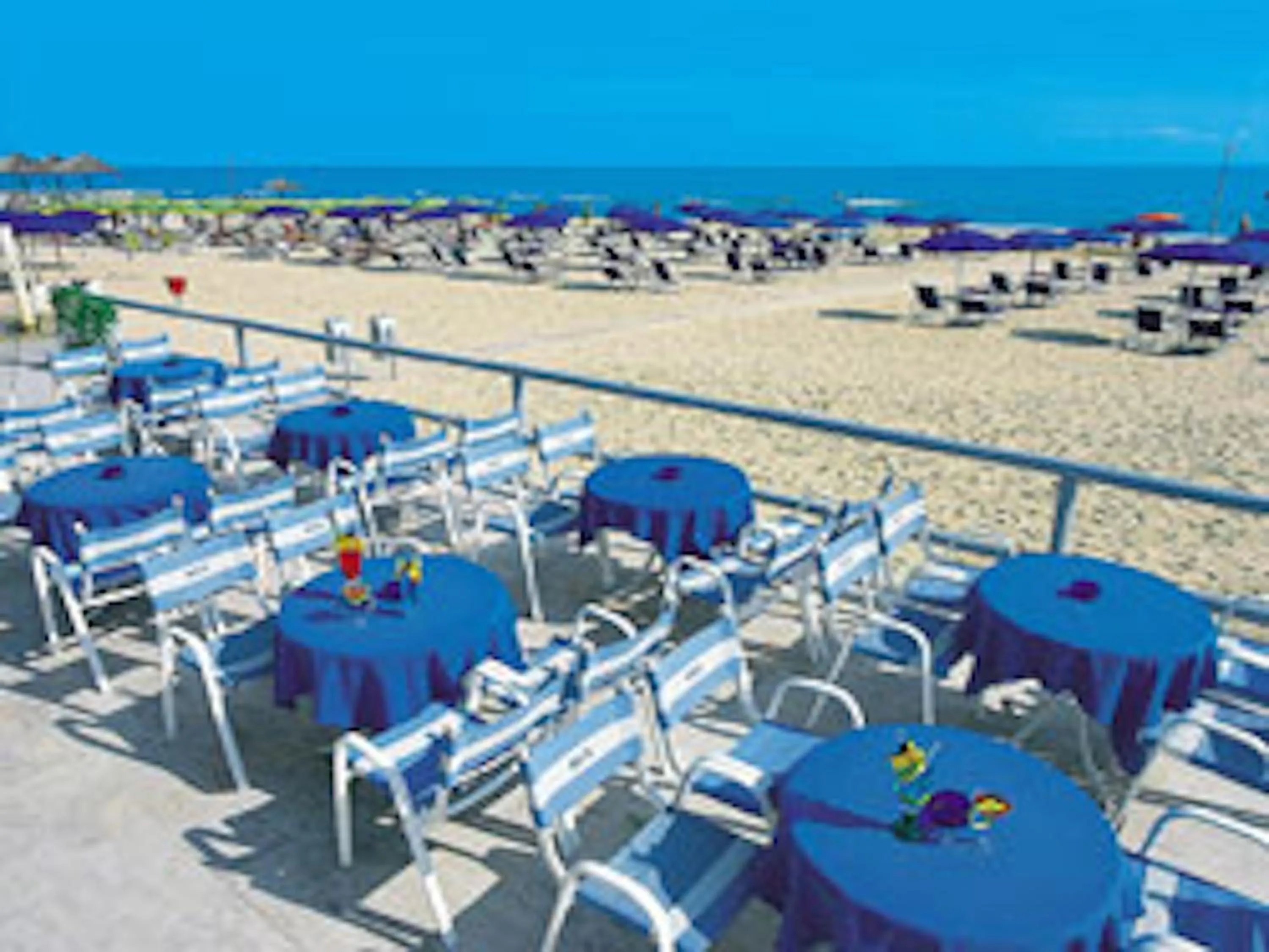 Beach in Zenit Hotel