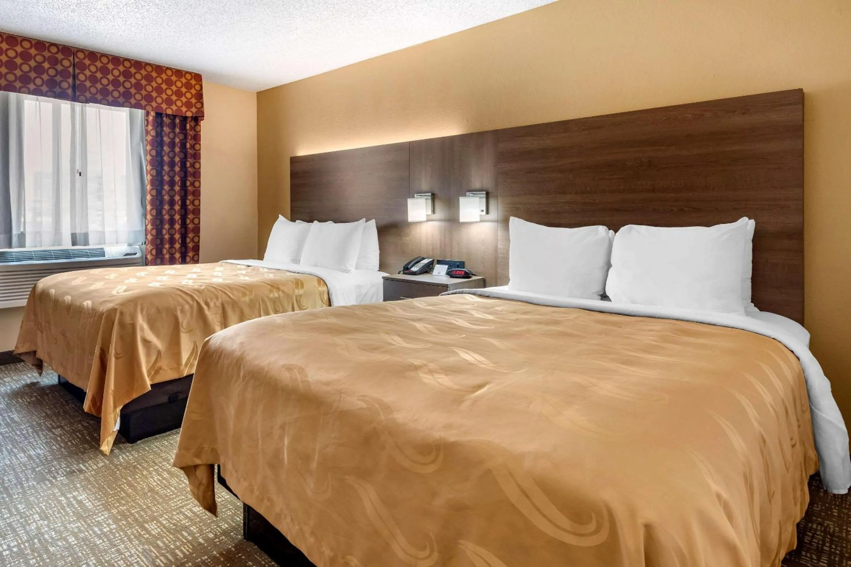 Photo of the whole room, Bed in Quality Inn Sanford - Kennebunk