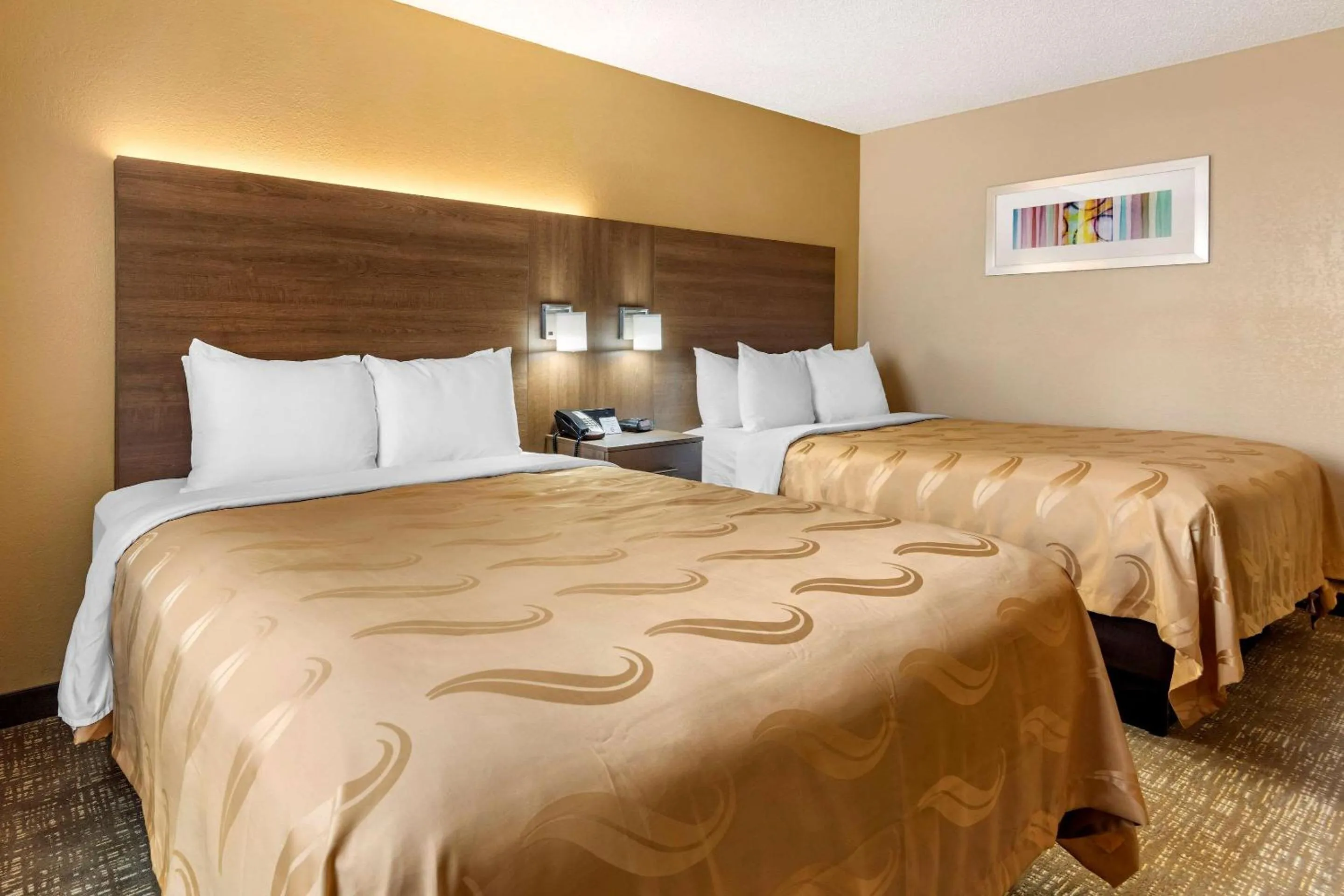 Photo of the whole room, Bed in Quality Inn Sanford - Kennebunk