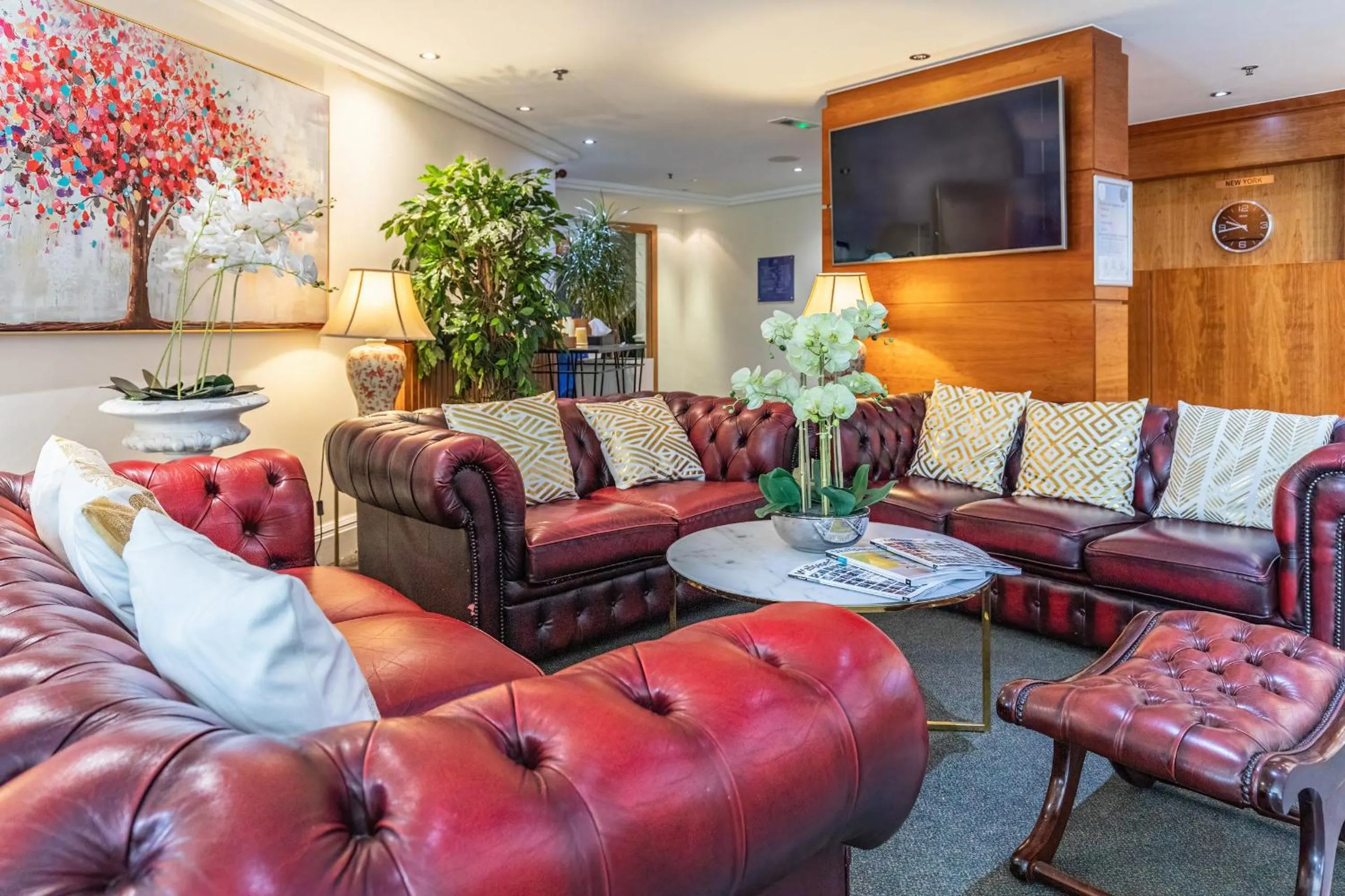 Lobby or reception in Meon Valley Hotel, Golf & Country Club