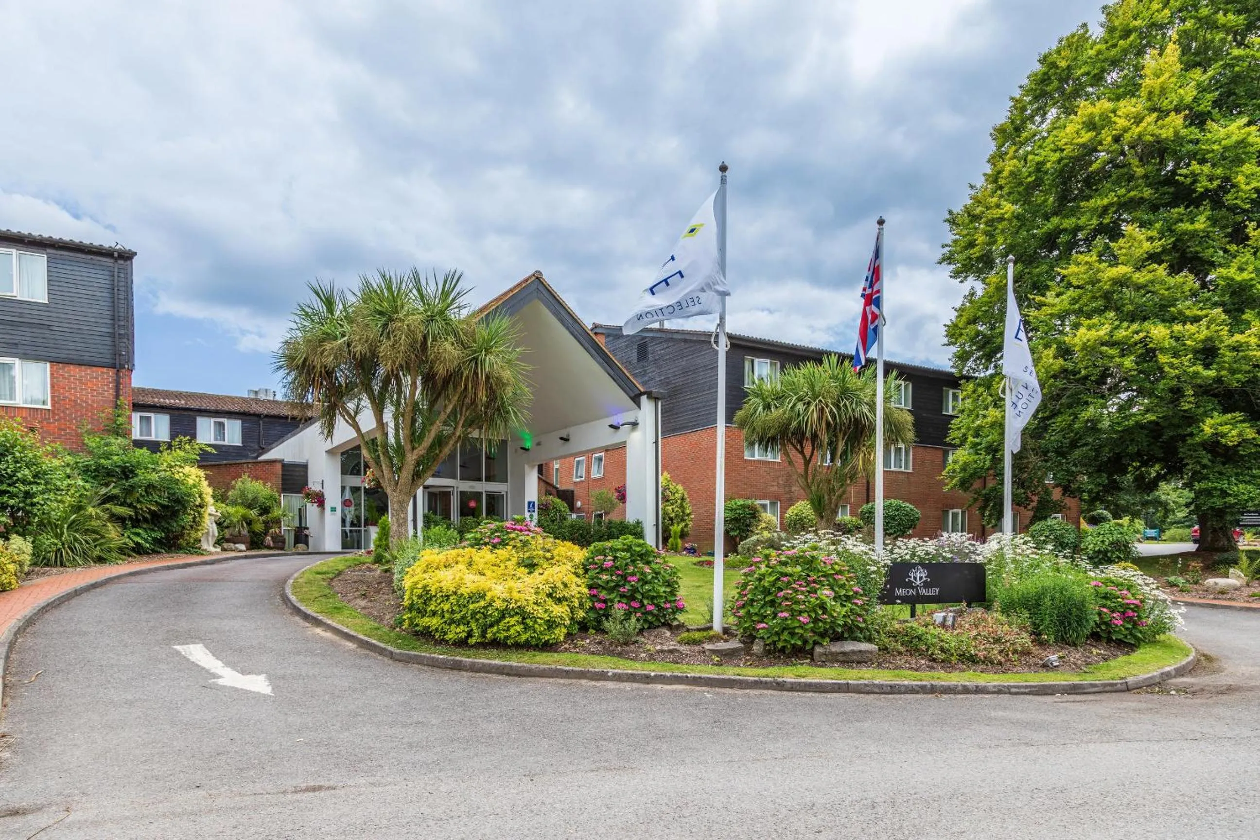 Property building in Meon Valley Hotel, Golf & Country Club
