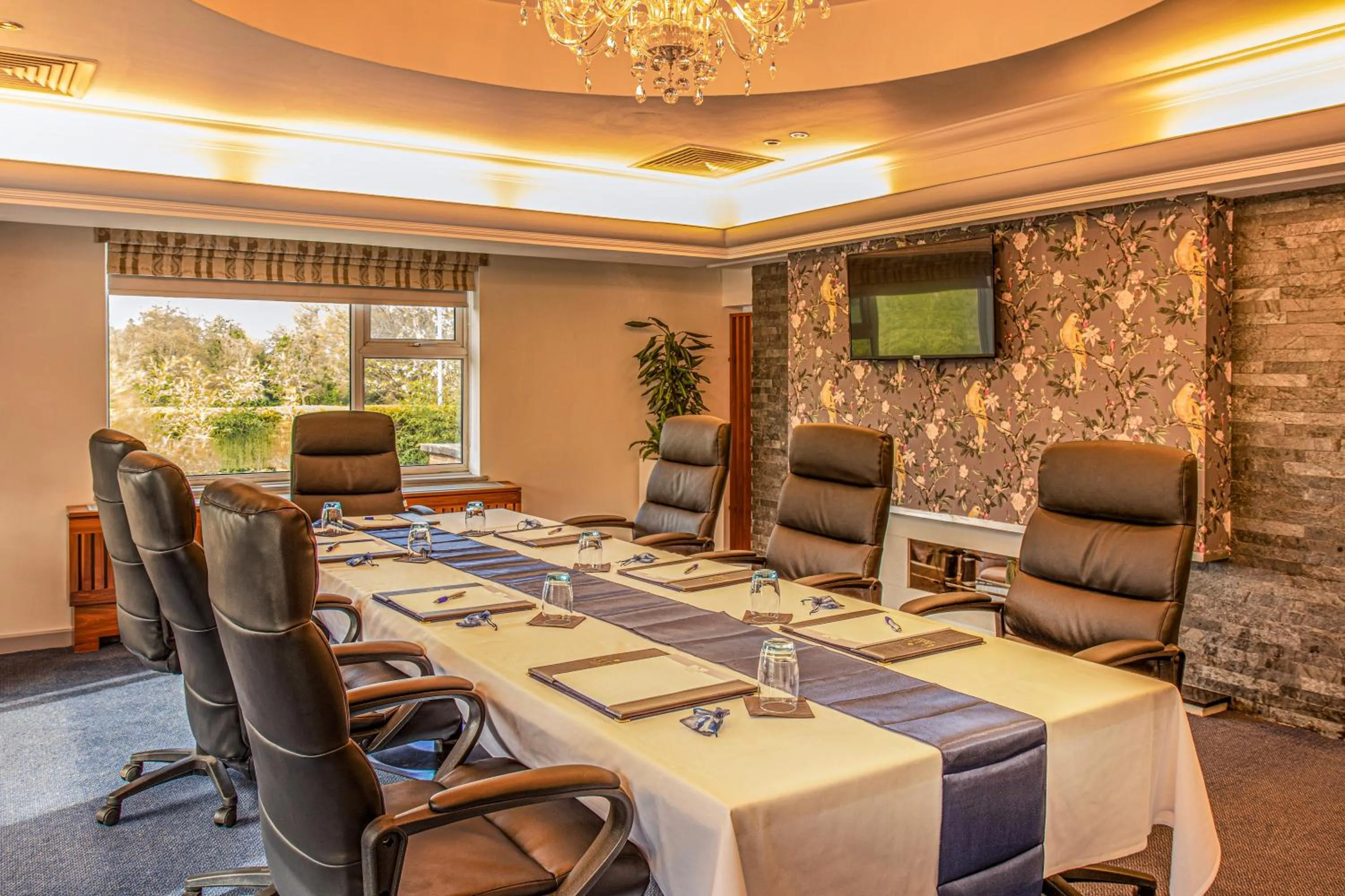Meeting/conference room in Meon Valley Hotel, Golf & Country Club