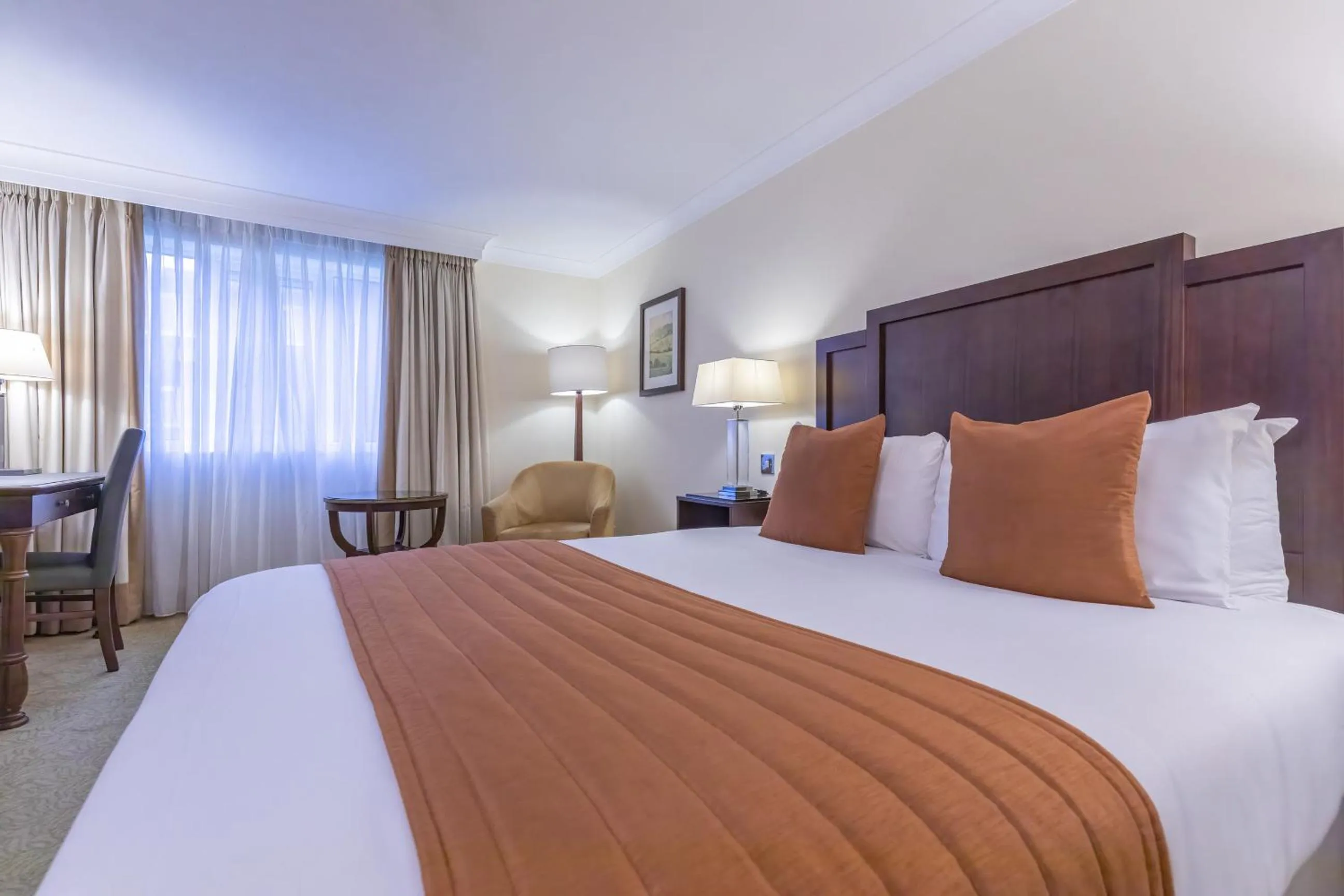 Standard Double Room in Meon Valley Hotel, Golf & Country Club