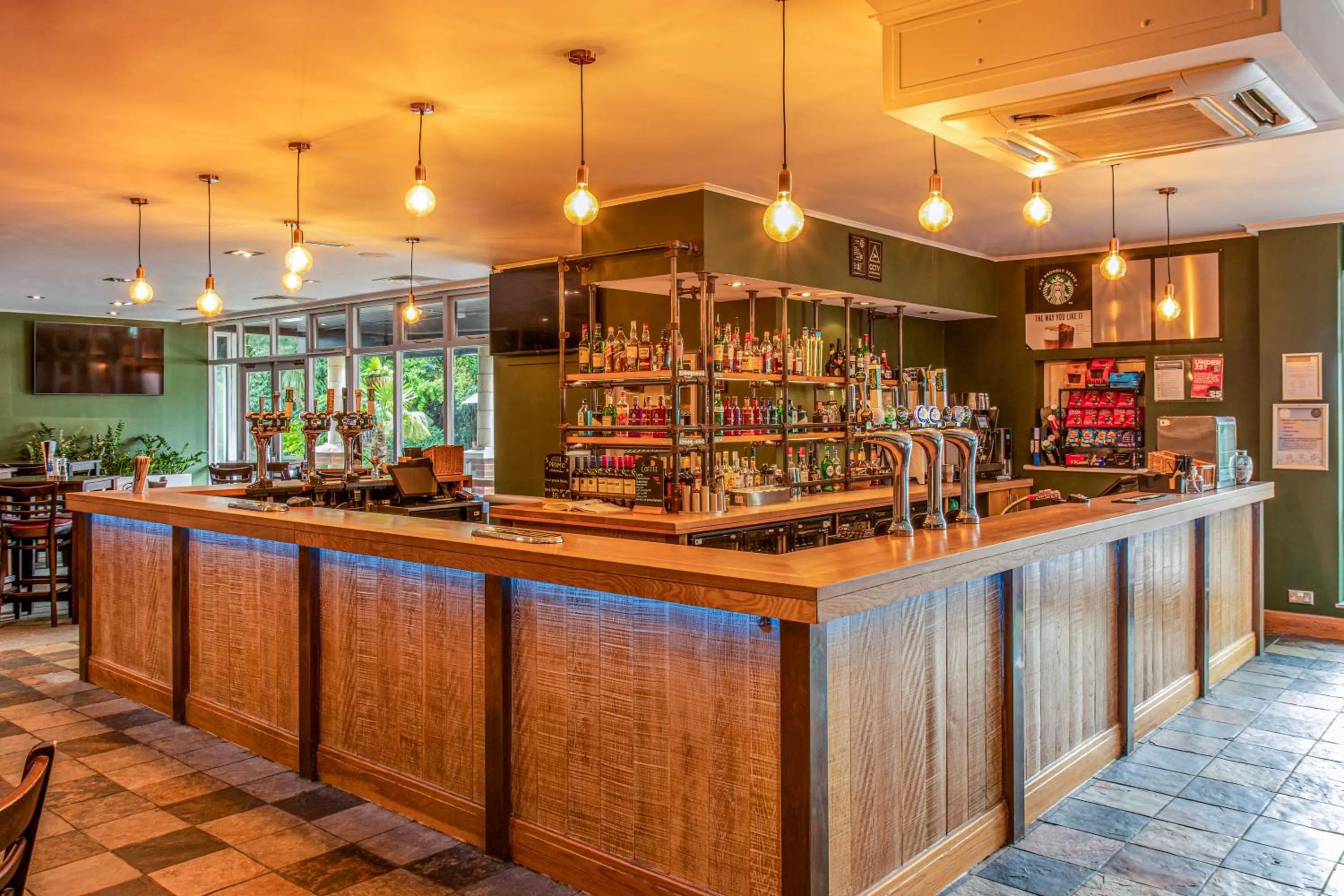 Restaurant/places to eat in Meon Valley Hotel, Golf & Country Club