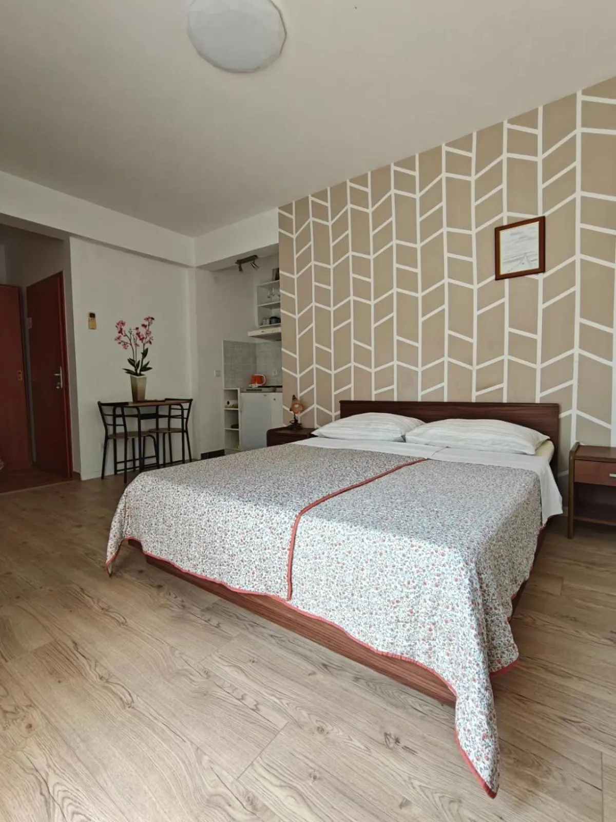 Bed in Apartments Miljas