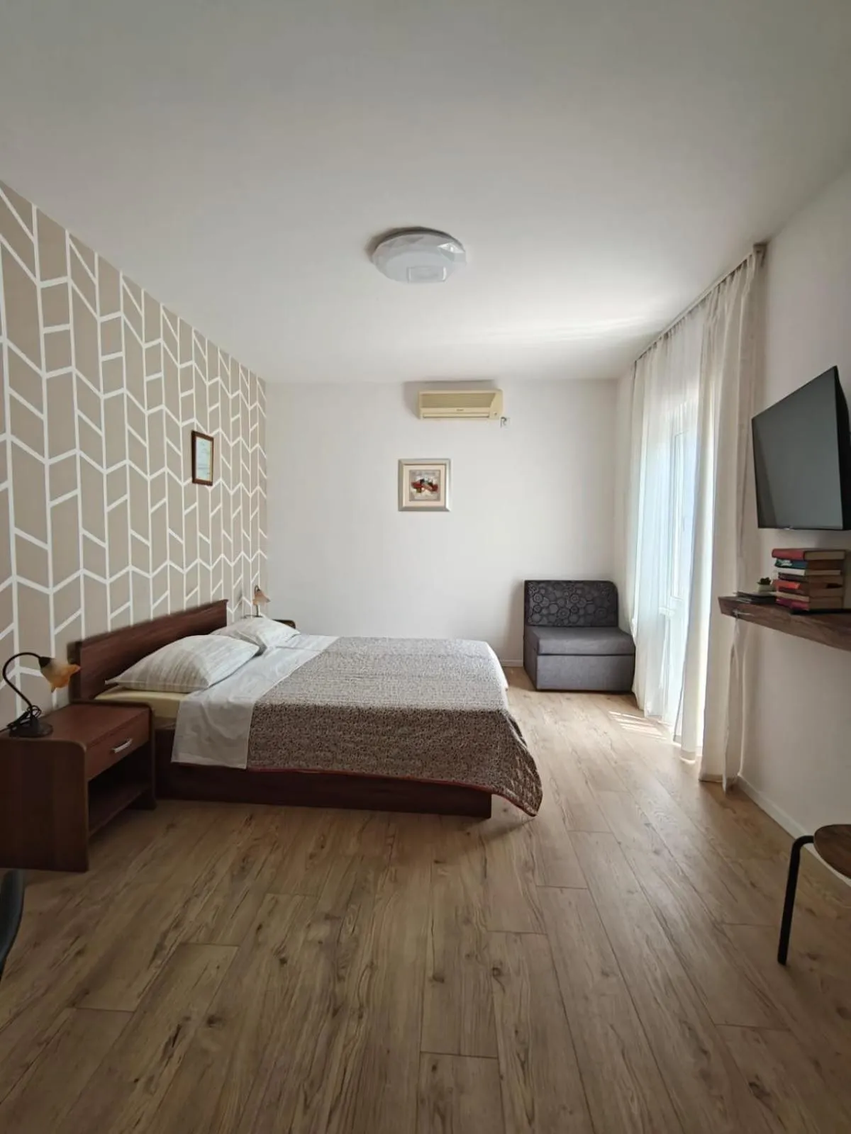 Bed in Apartments Miljas