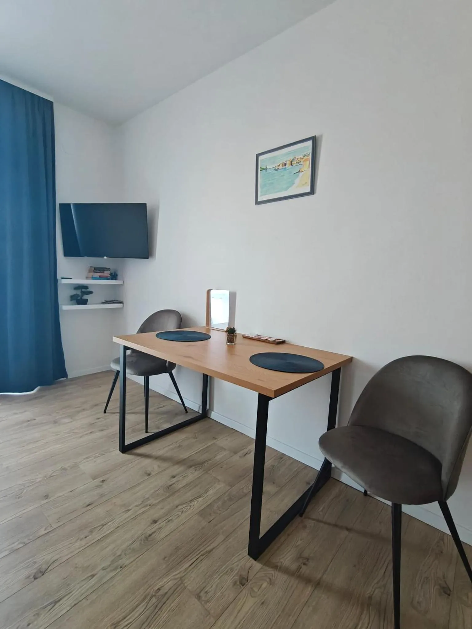 Dining area in Apartments Miljas