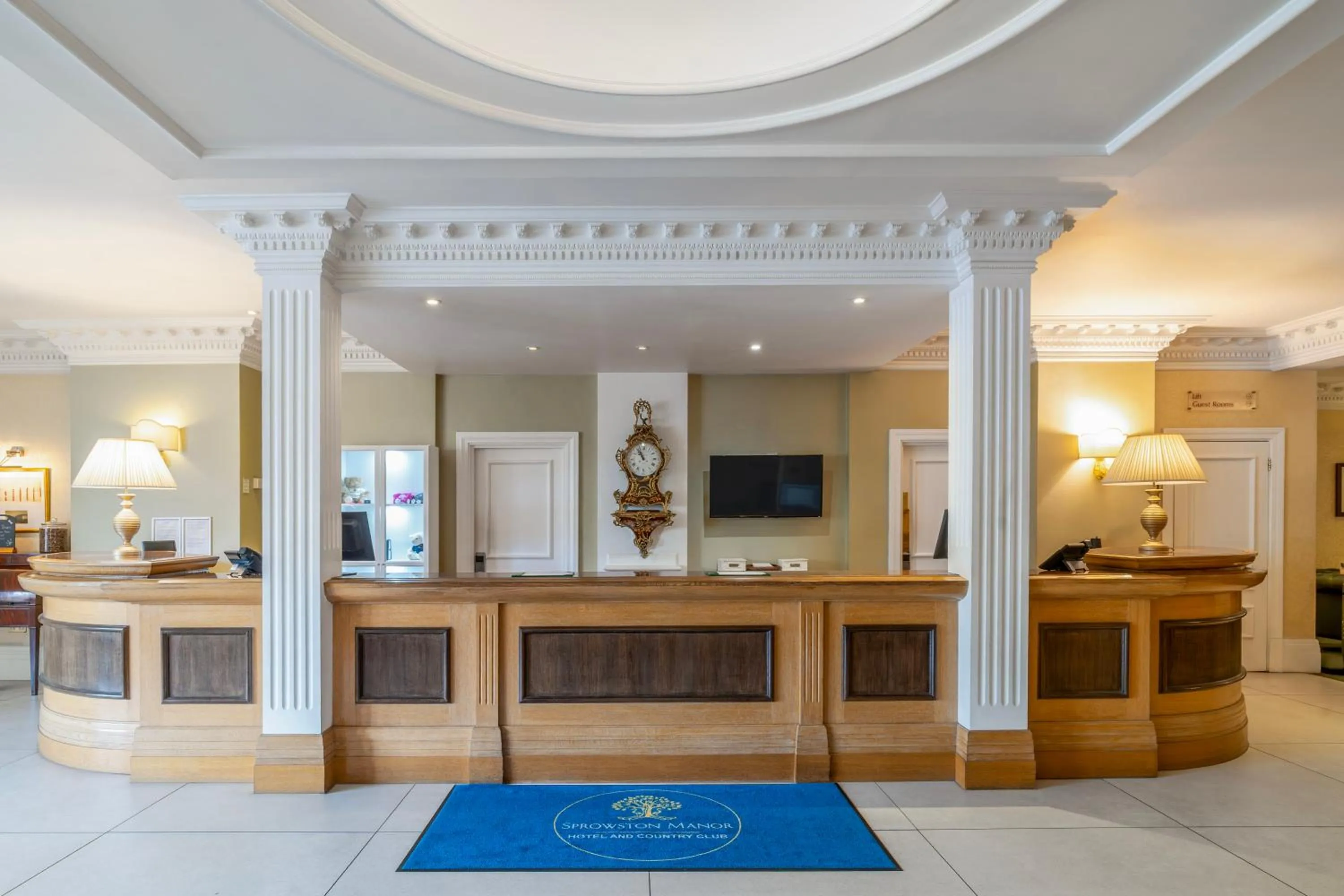 Lobby or reception in Sprowston Manor Hotel, Golf & Country Club