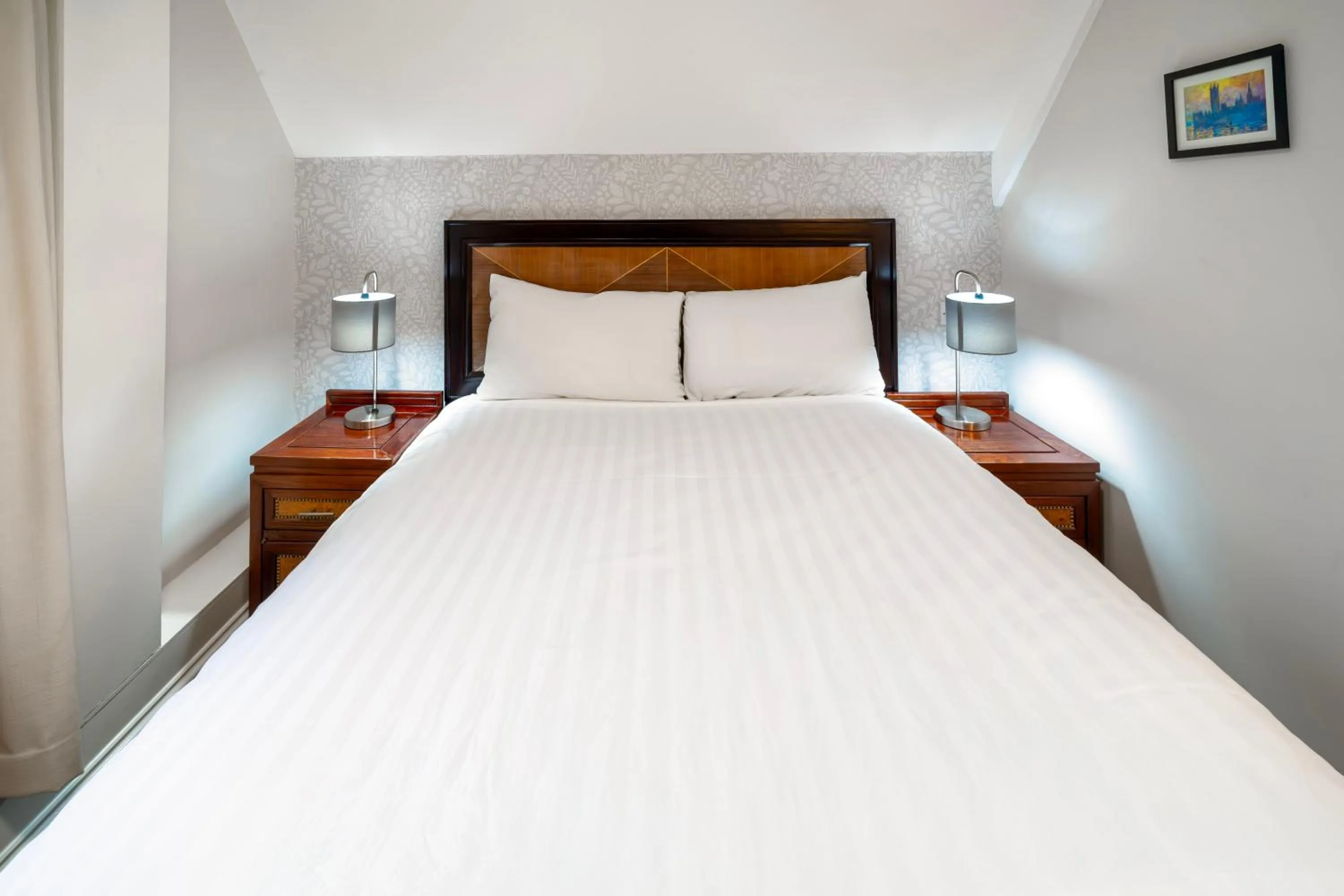 Bed in Sprowston Manor Hotel, Golf & Country Club