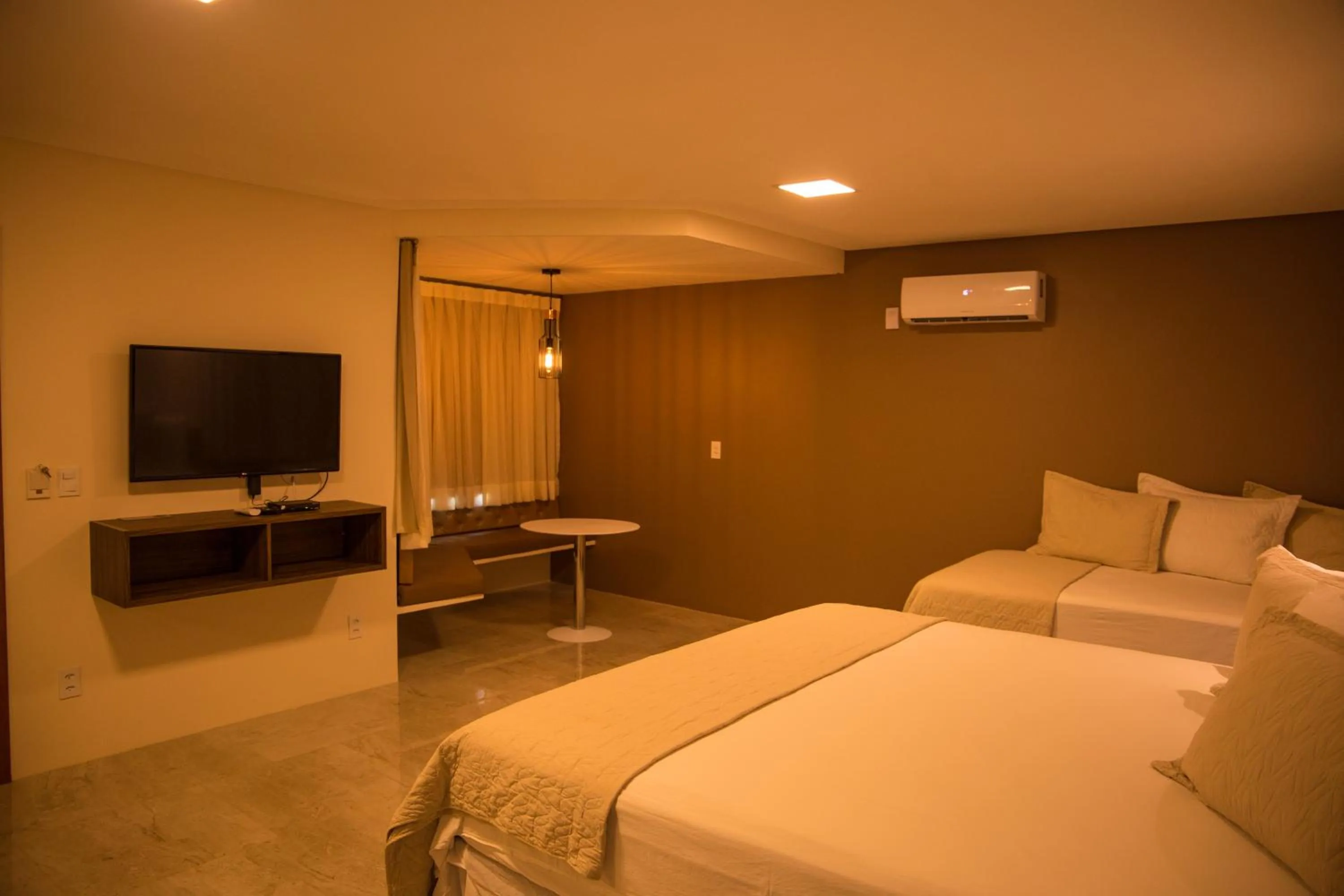 Photo of the whole room, Bed in Pousada Humaitá