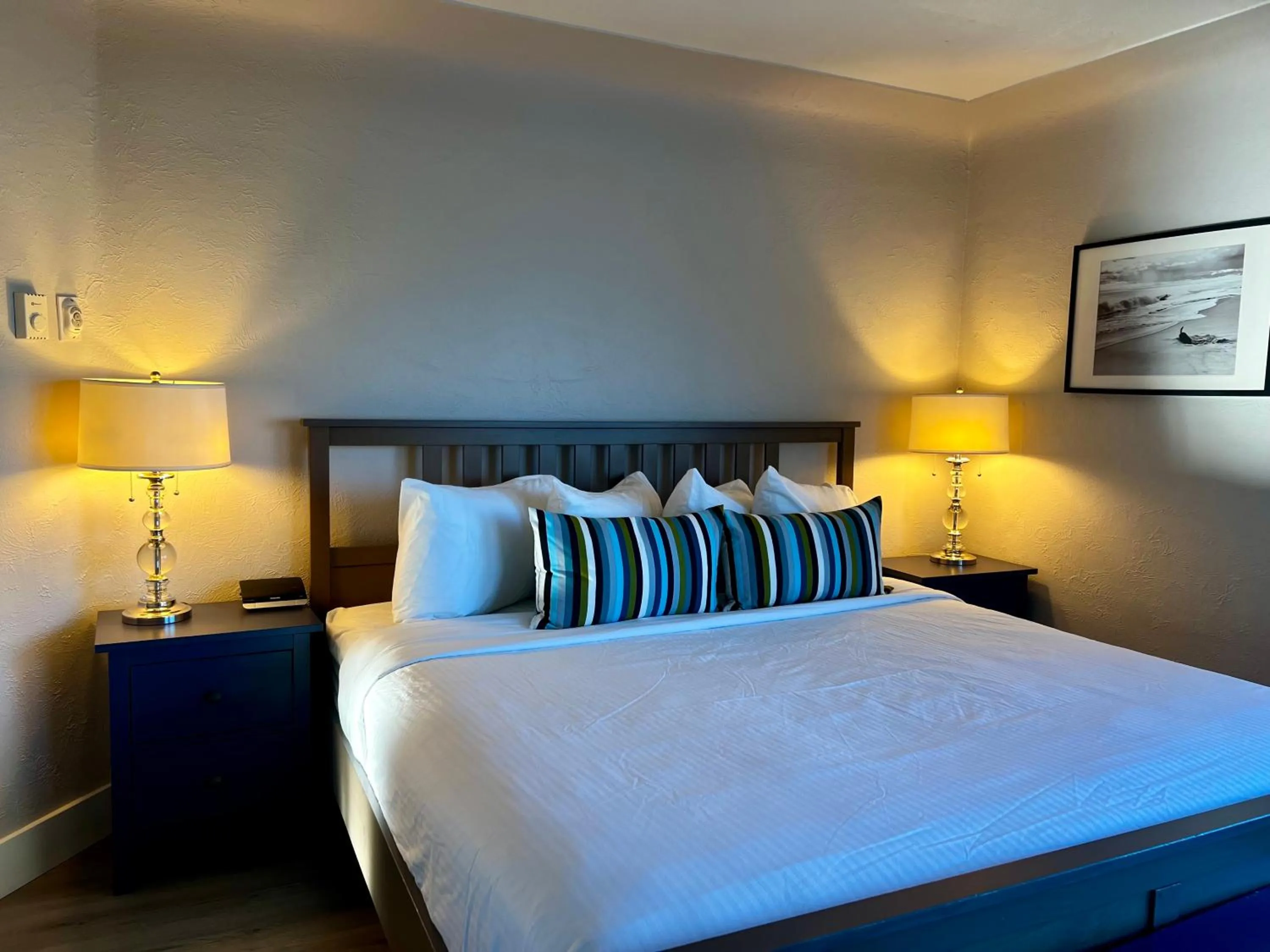 Bed in Buccaneer Inn