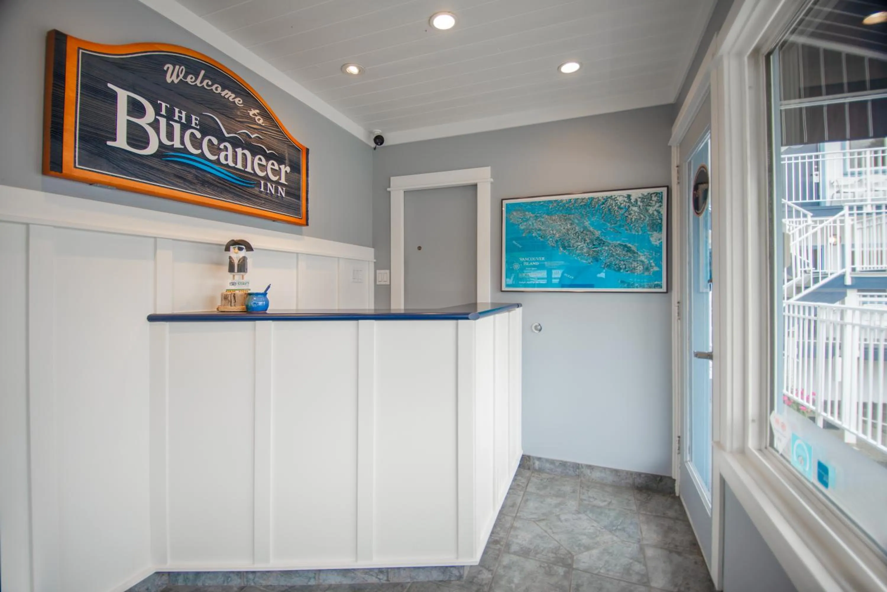 Lobby or reception in Buccaneer Inn