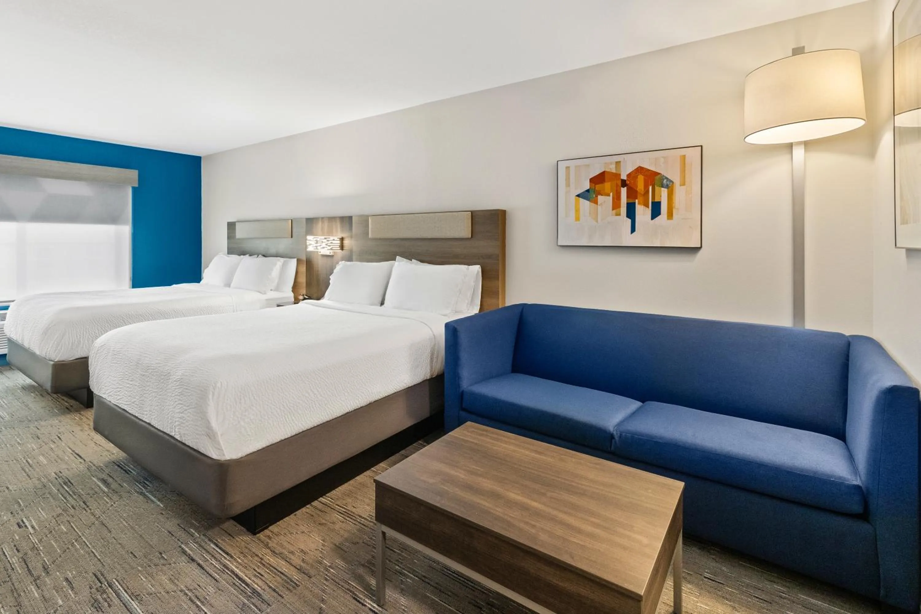 Bedroom, Bed in Holiday Inn Express & Suites Fairmont by IHG