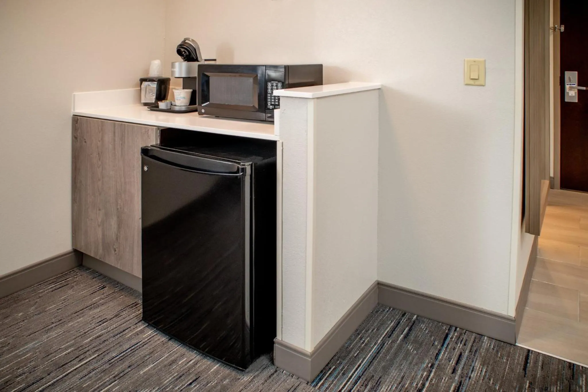 Photo of the whole room in Holiday Inn Express & Suites Fairmont by IHG