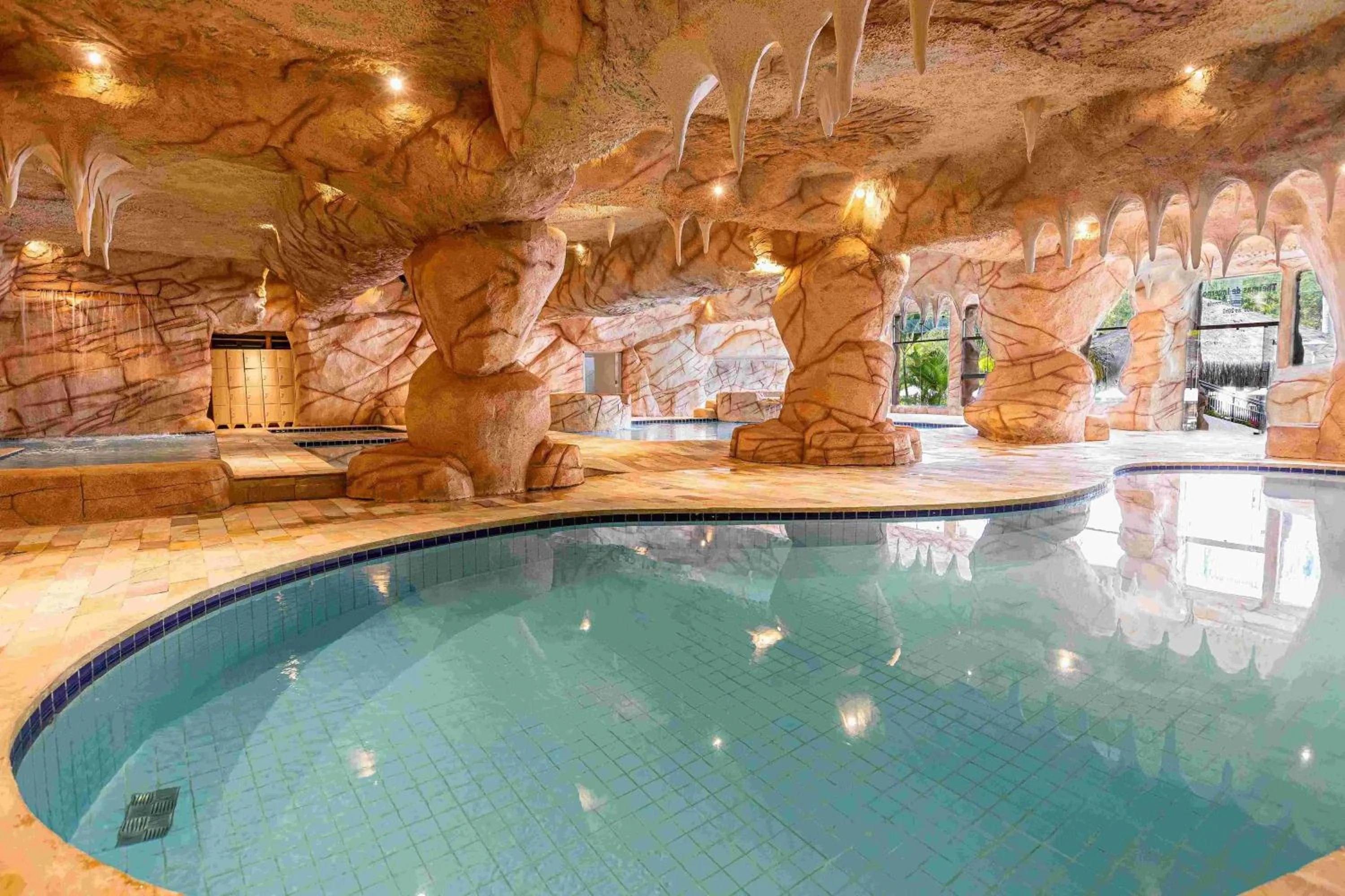 Swimming pool in Vale Suíço Resort