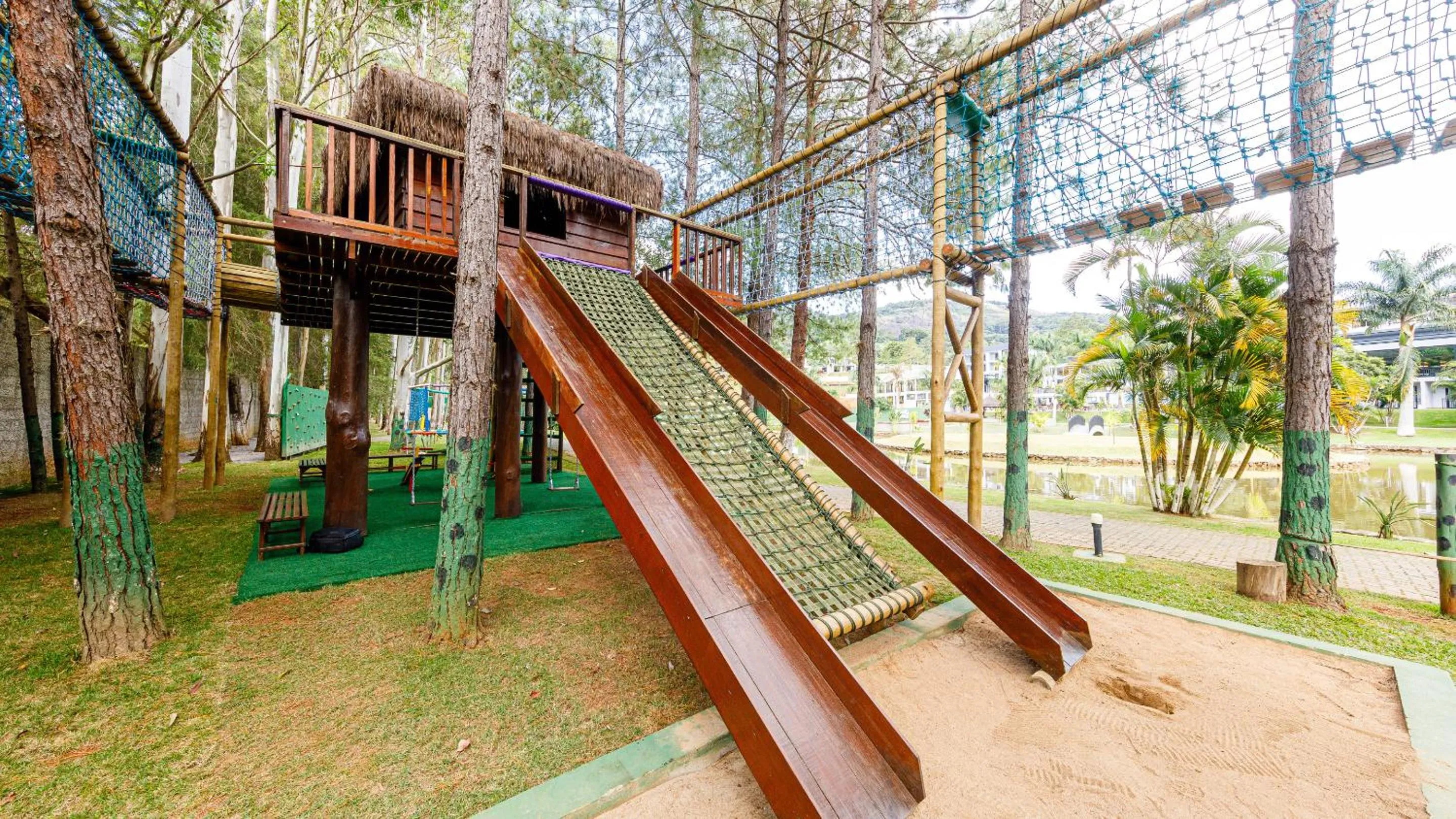 Children play ground in Vale Suíço Resort