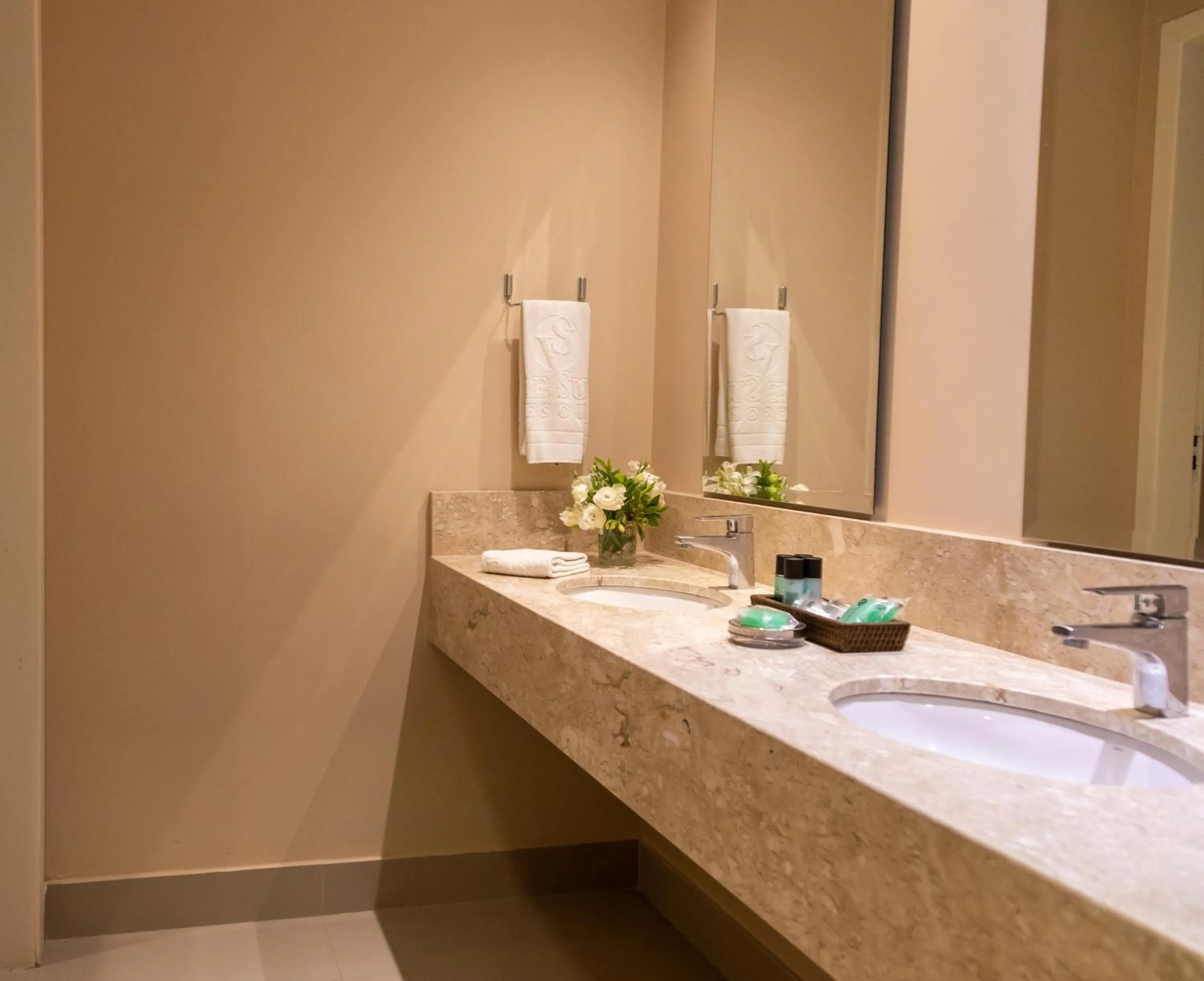 Bathroom in Vale Suíço Resort