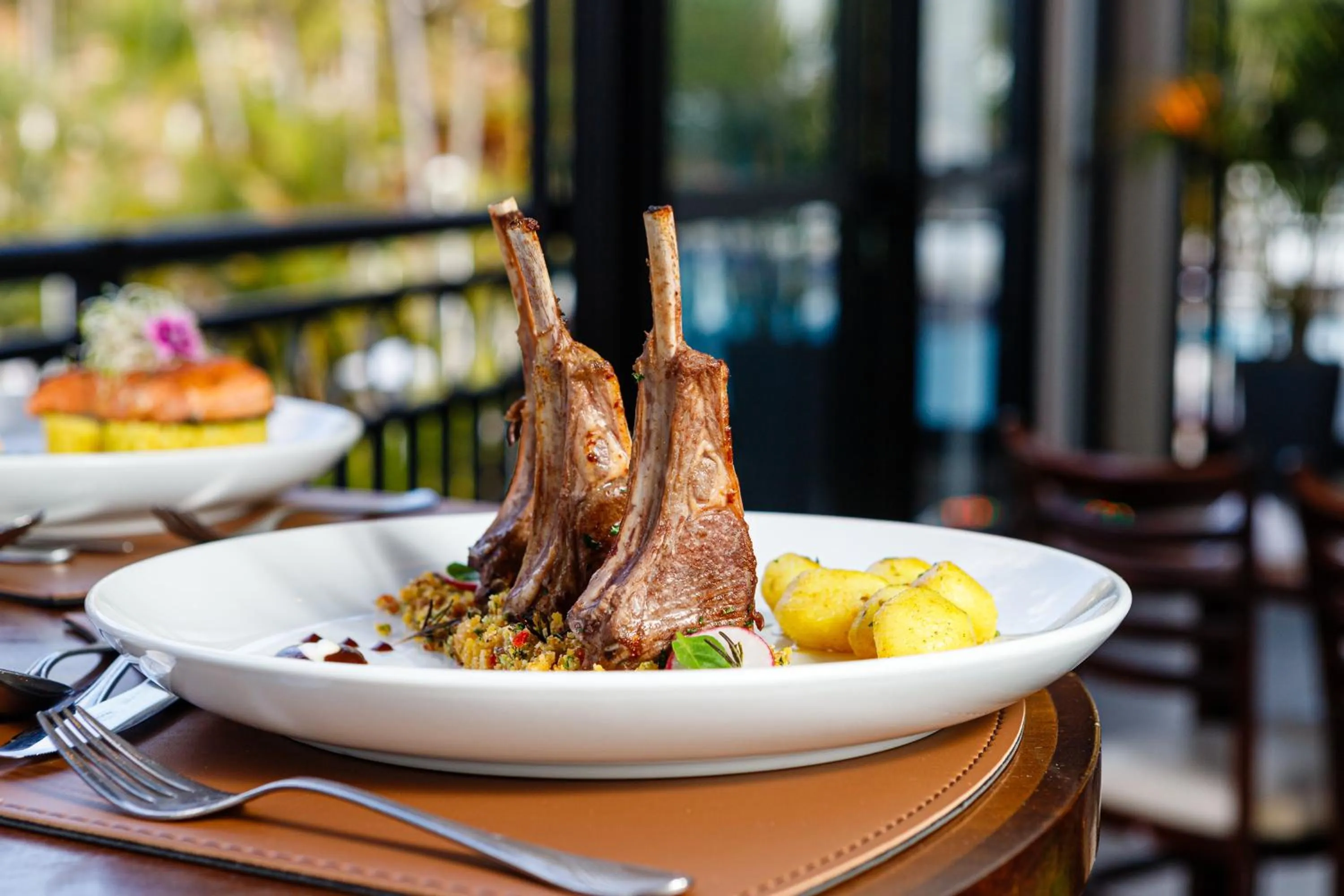 Meals in Vale Suíço Resort