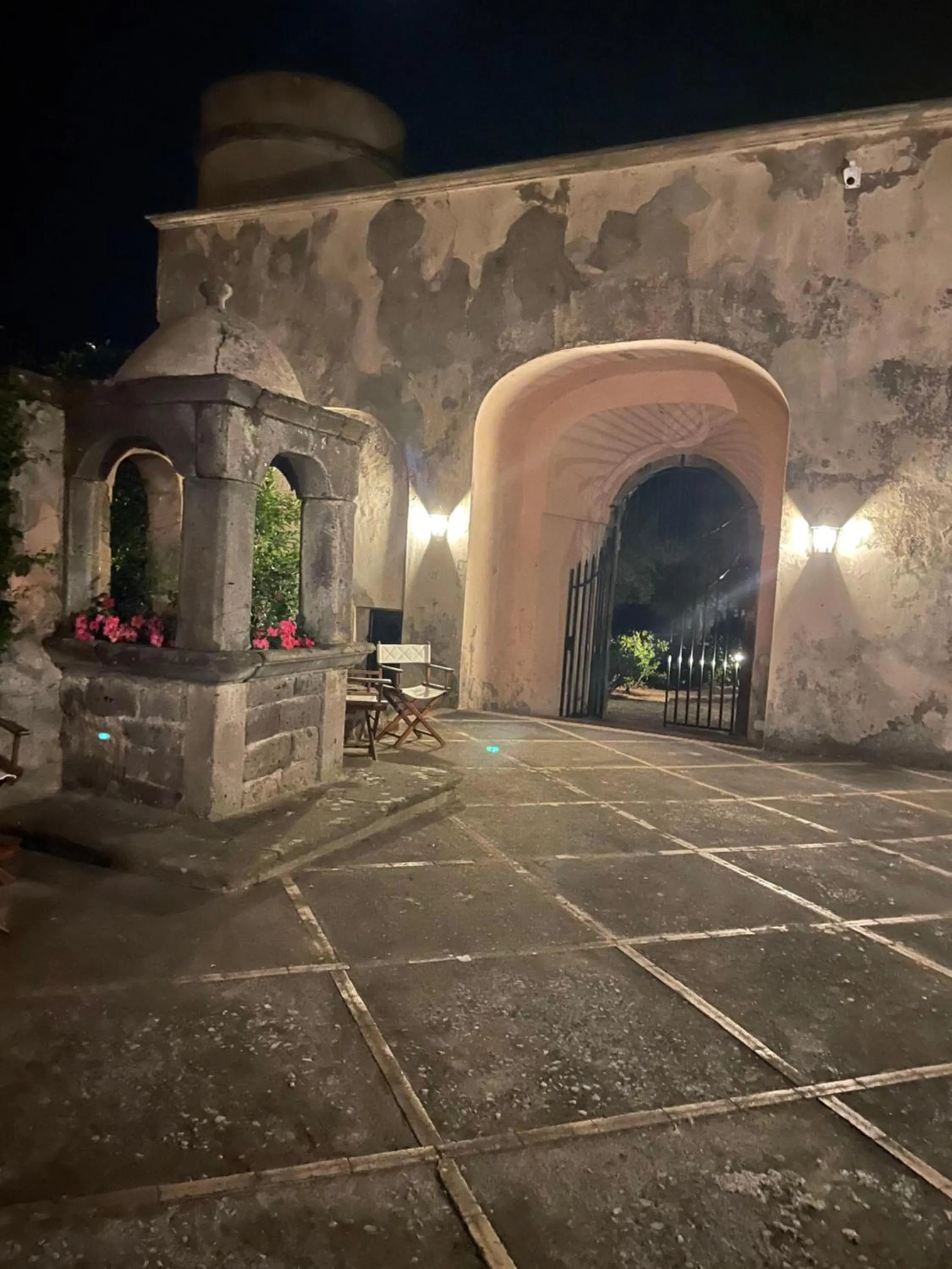 Inner courtyard view in Villa il Turro