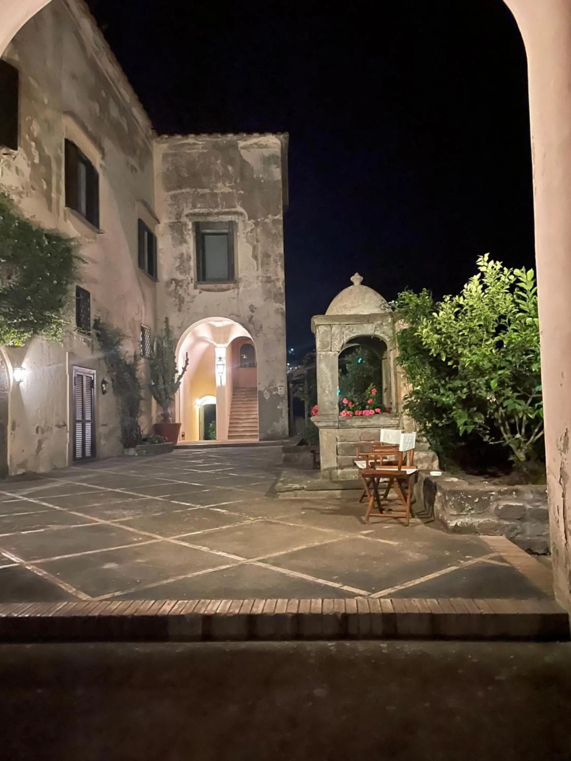 Inner courtyard view in Villa il Turro