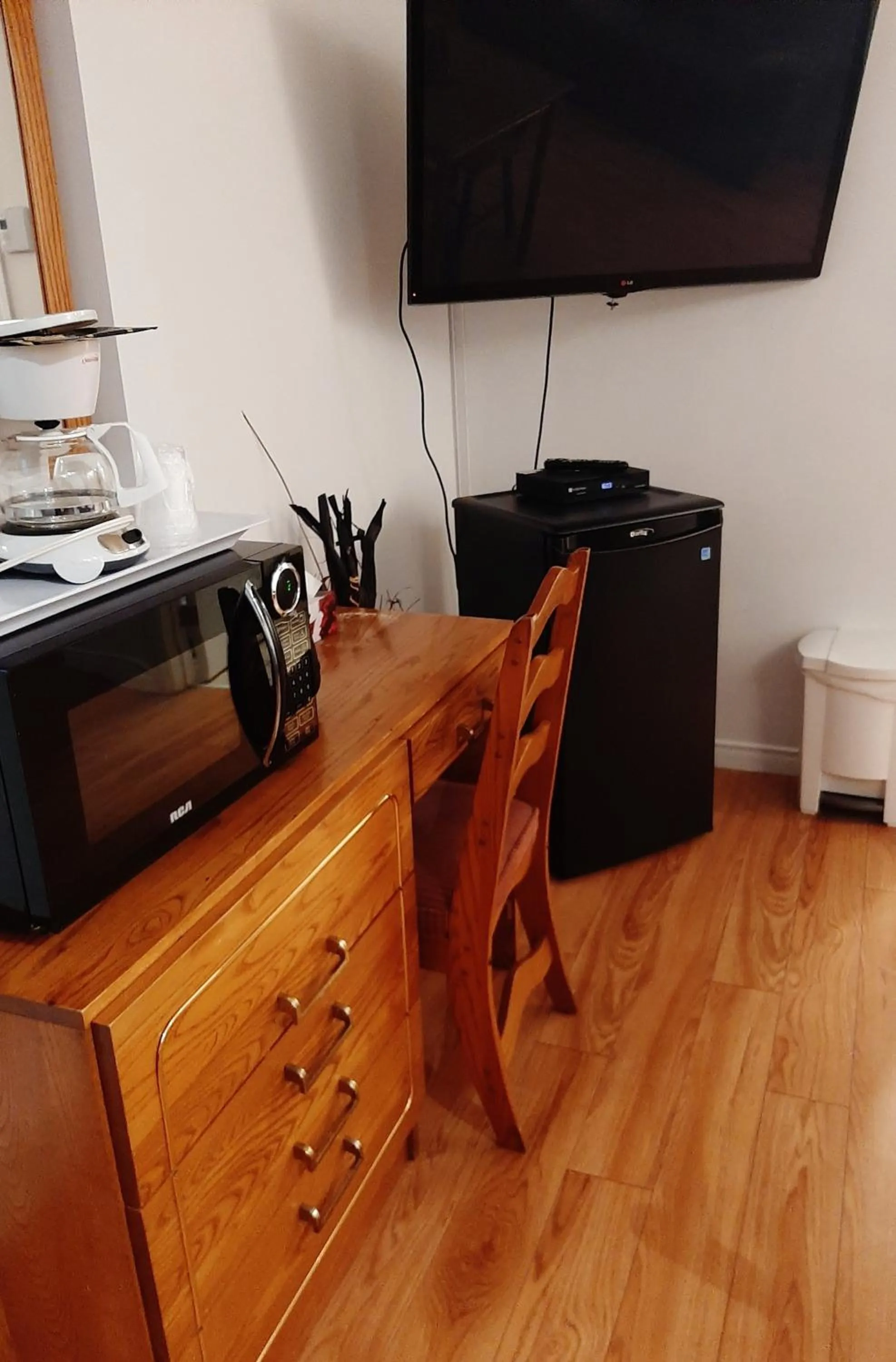 Property building in Motel Bonsoir