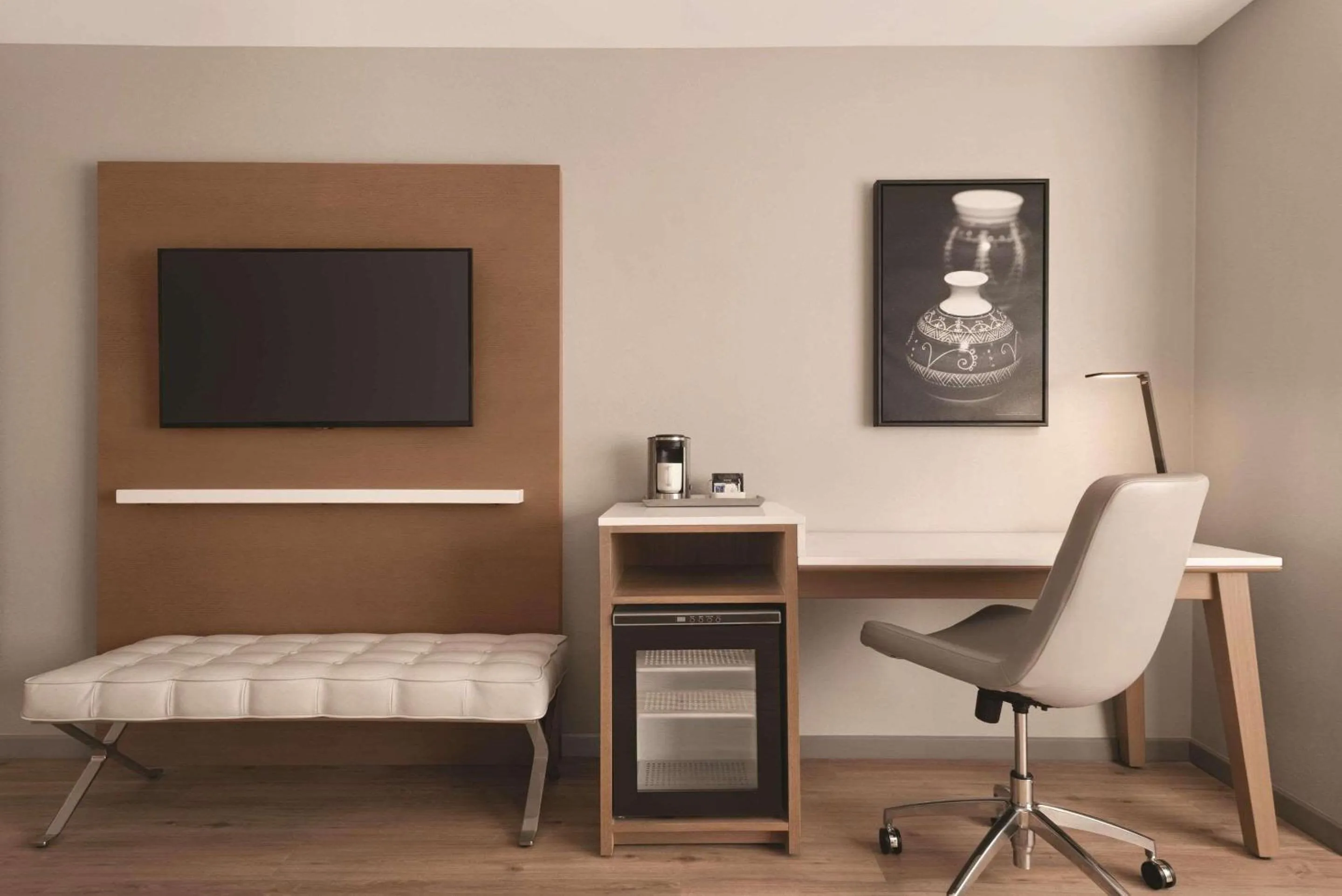 Bedroom in Oneida Casino Hotel