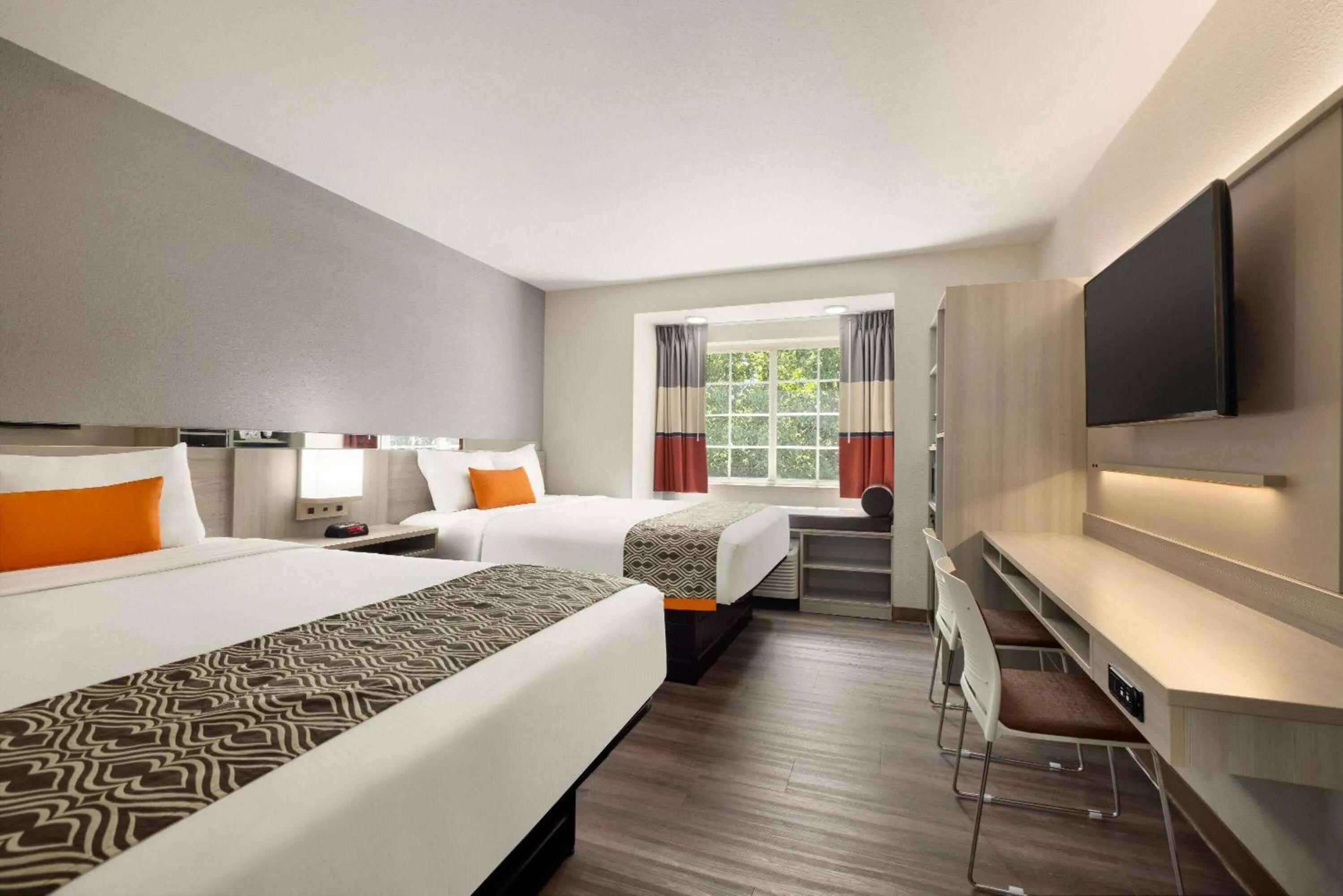 Photo of the whole room, Bed in Microtel Inn & Suites by Wyndham Raleigh