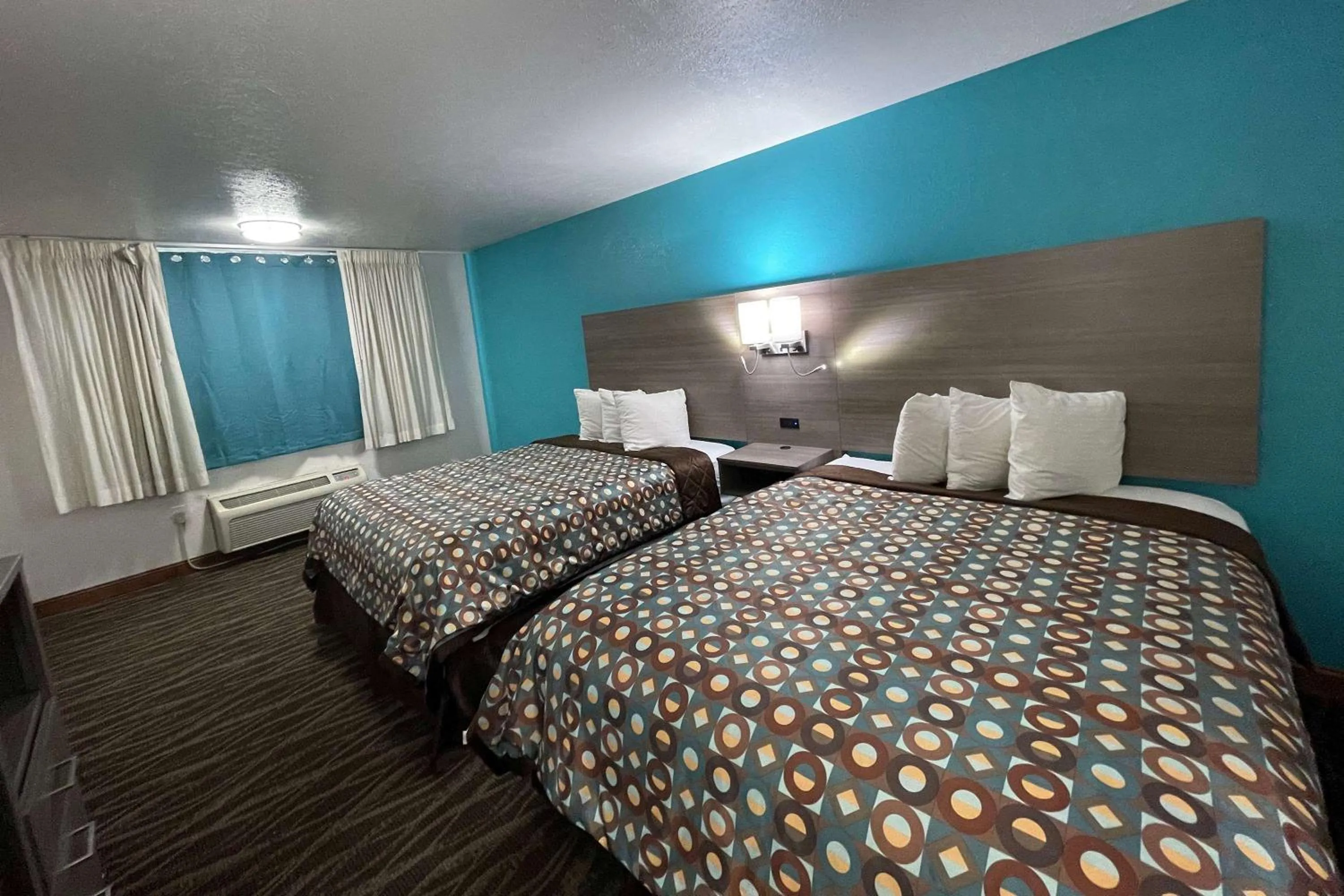 Photo of the whole room, Bed in Baymont by Wyndham Bellevue - Omaha