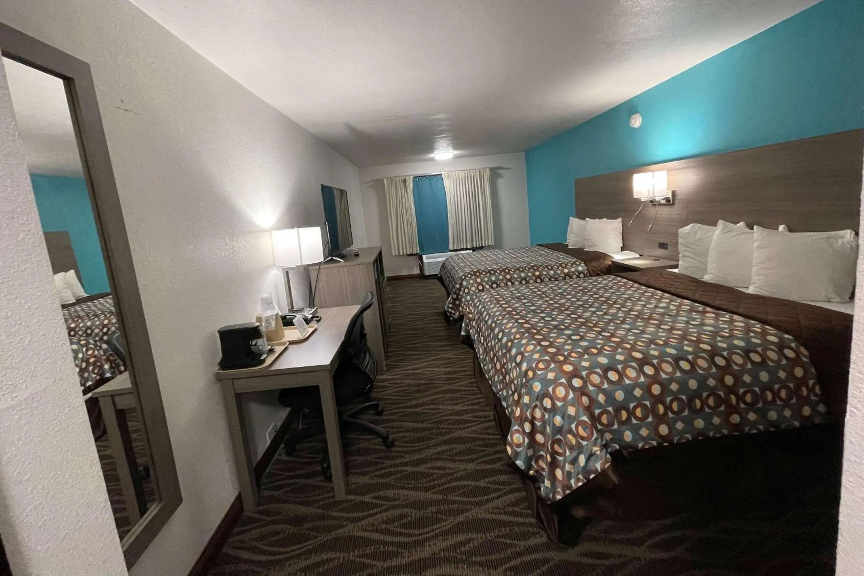 Queen Room with Two Queen Beds - Non-Smoking in Baymont by Wyndham Bellevue - Omaha Queen Room with Two Queen Beds - Non-Smoking in Baymont by Wyndham Bellevue - Omaha