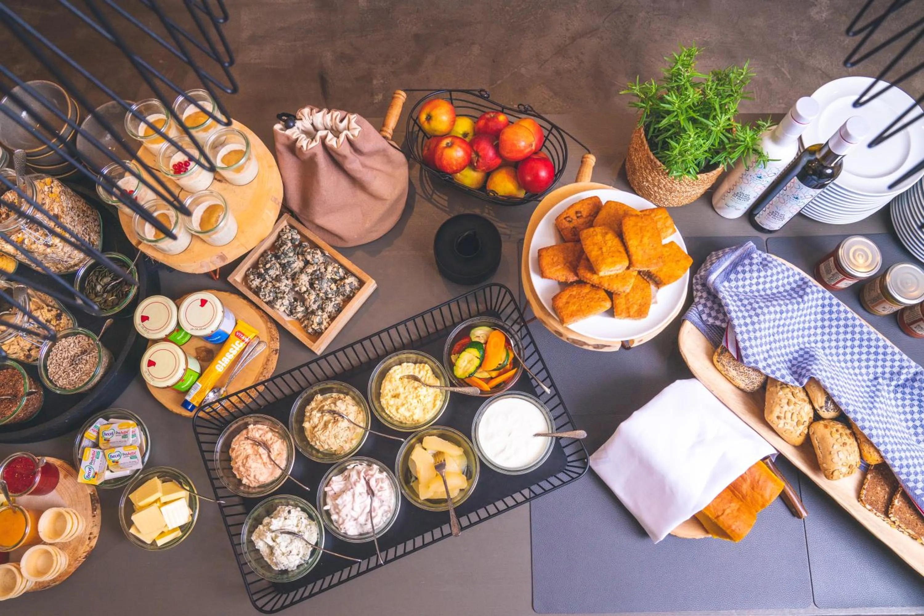 Food and drinks in Landart Hotel