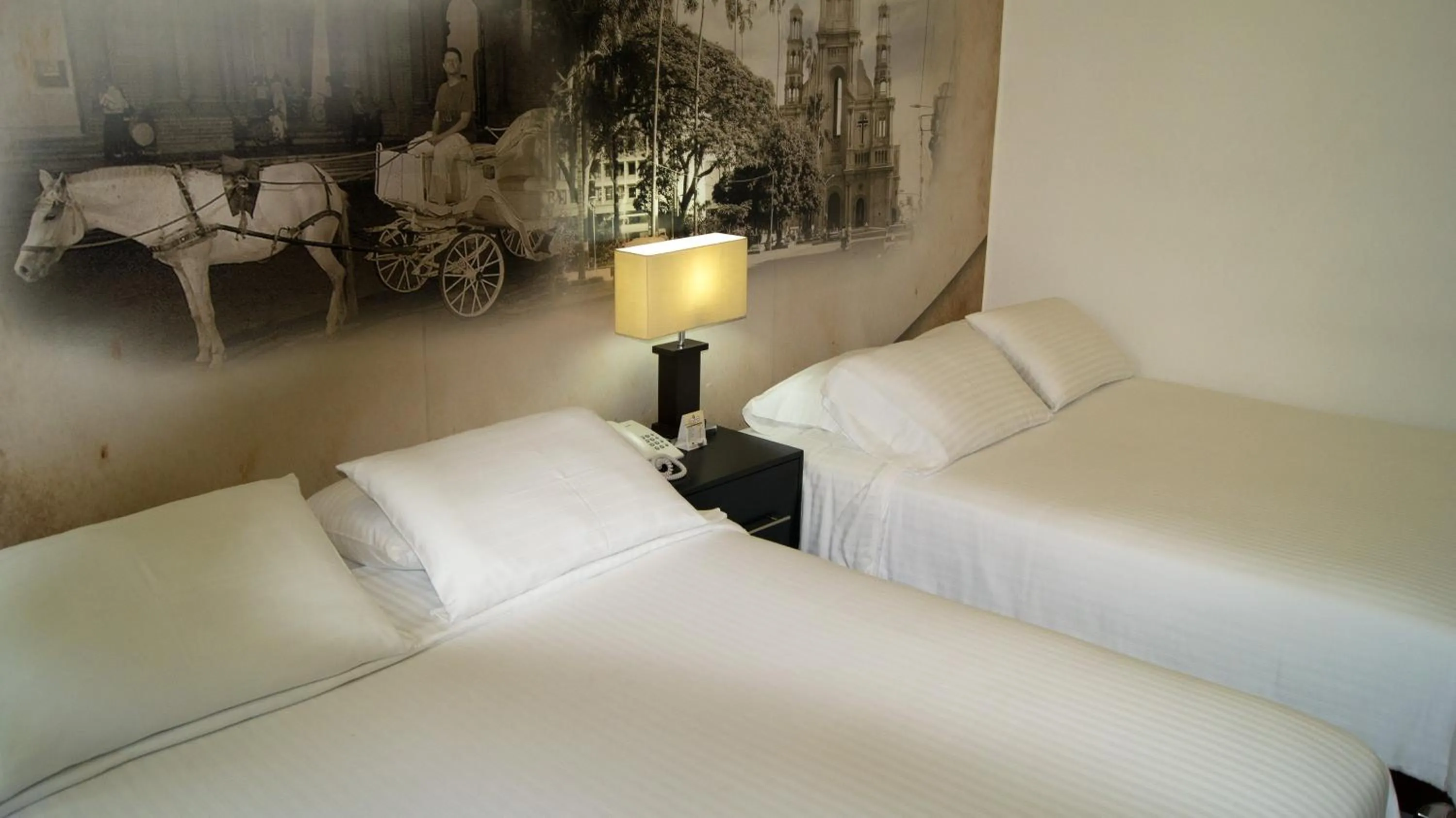 Decorative detail, Bed in Aw Hotel Puerta de San Antonio