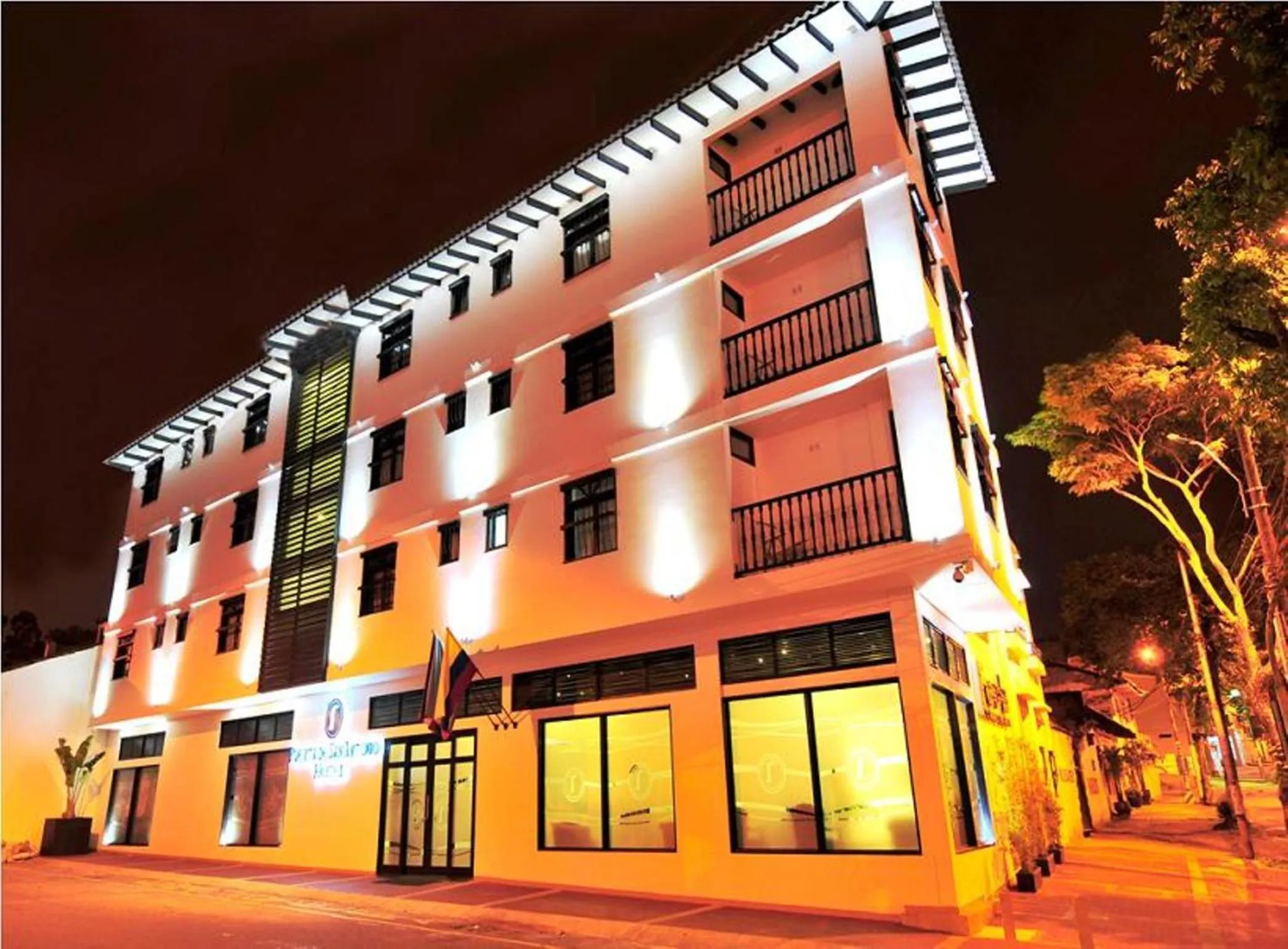 Facade/entrance in Aw Hotel Puerta de San Antonio