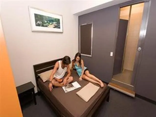 Bed in Global Backpackers Port Douglas