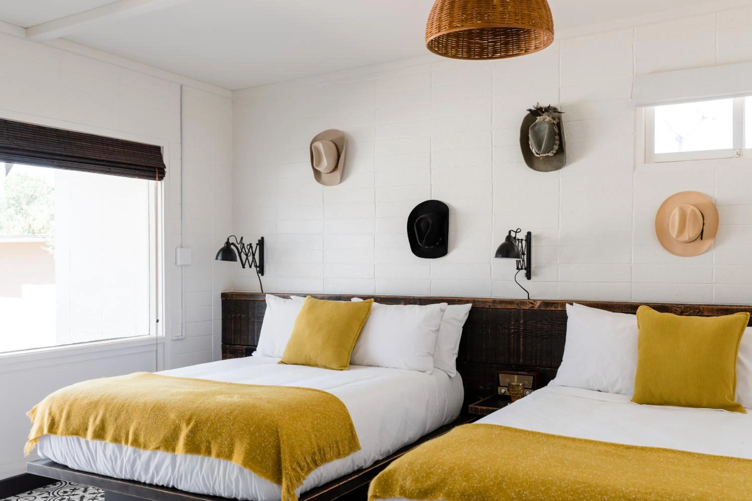 Double Room with Patio in Cuyama Buckhorn