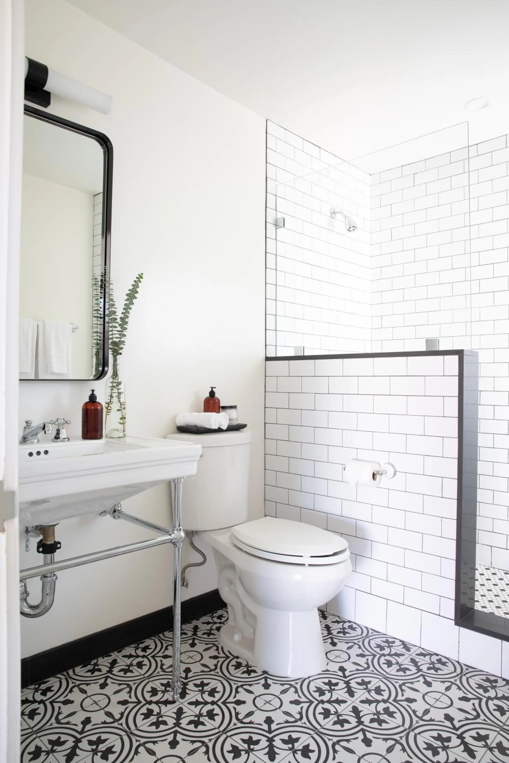 Shower in Cuyama Buckhorn