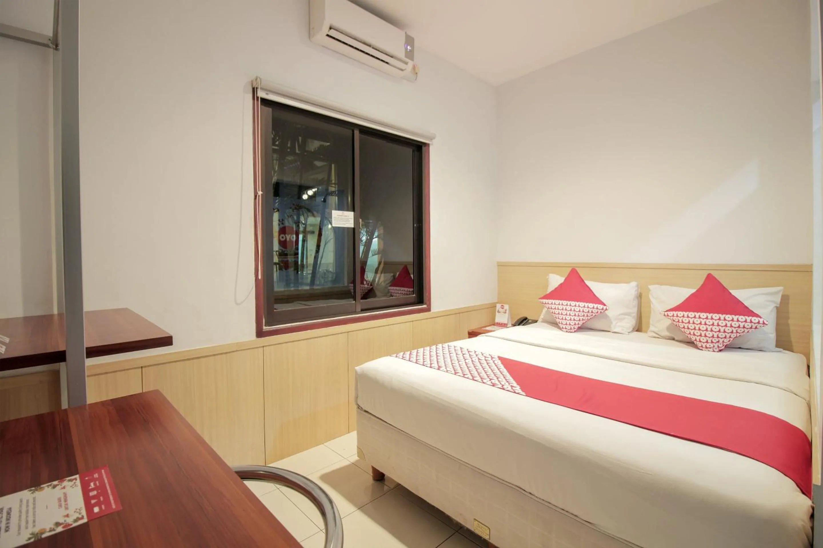 Bedroom in Collection O 295 Grha Ciumbuleuit Guest House