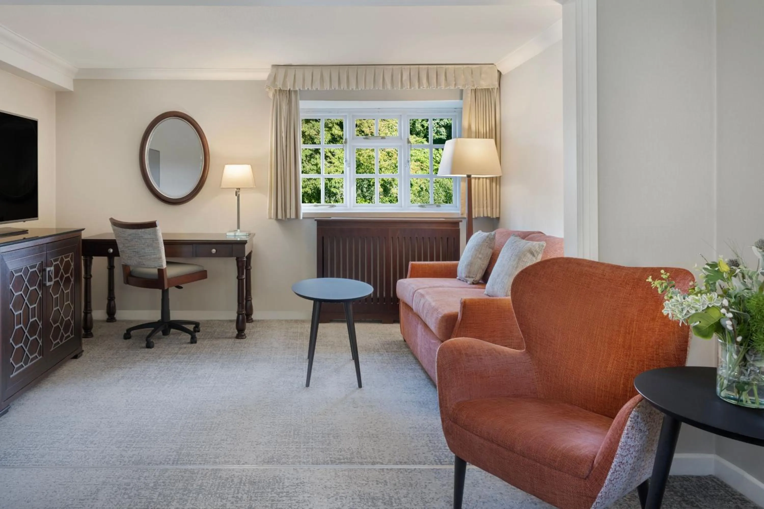 Lounge or bar in Delta Hotels by Marriott St Pierre Country Club