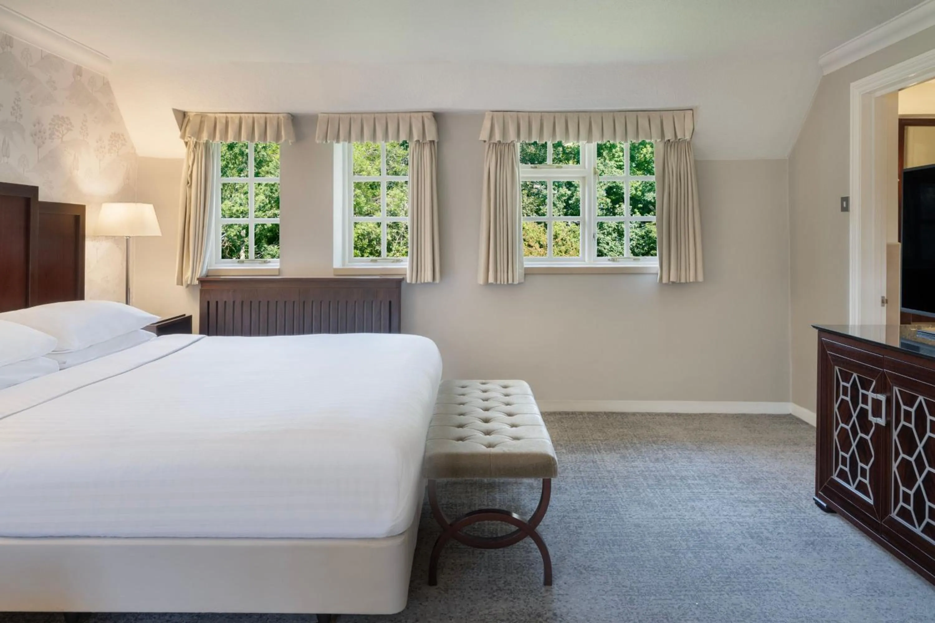 Bedroom, Bed in Delta Hotels by Marriott St Pierre Country Club