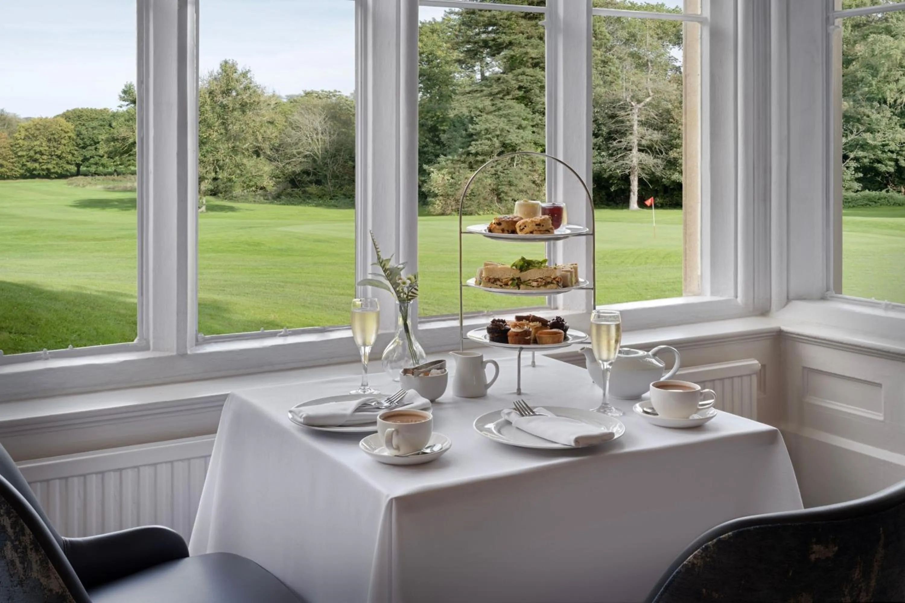 Restaurant/places to eat in Delta Hotels by Marriott St Pierre Country Club