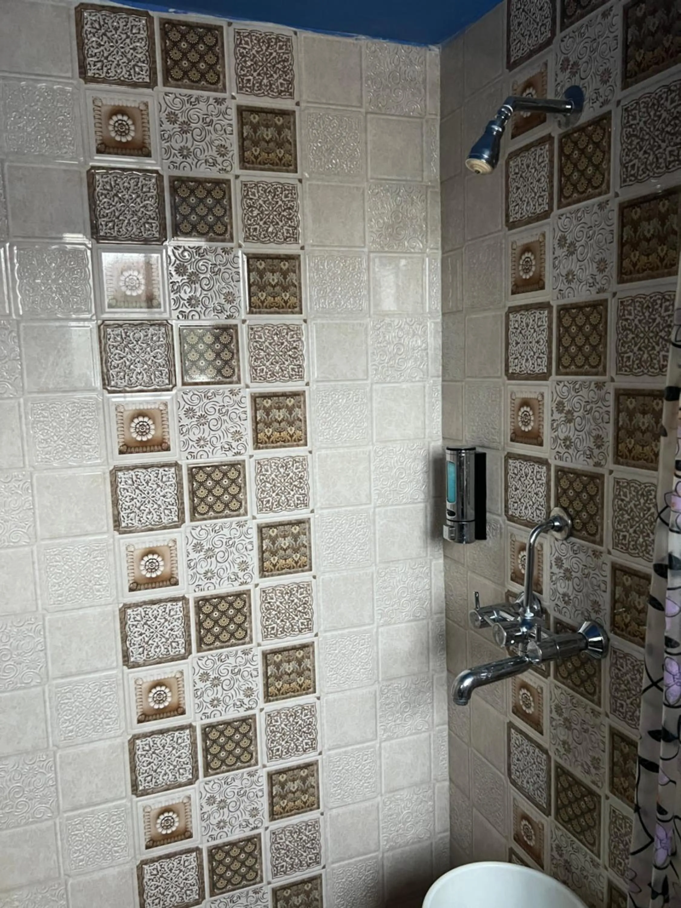 Bathroom in Juna Mahal Boutique Home Stay