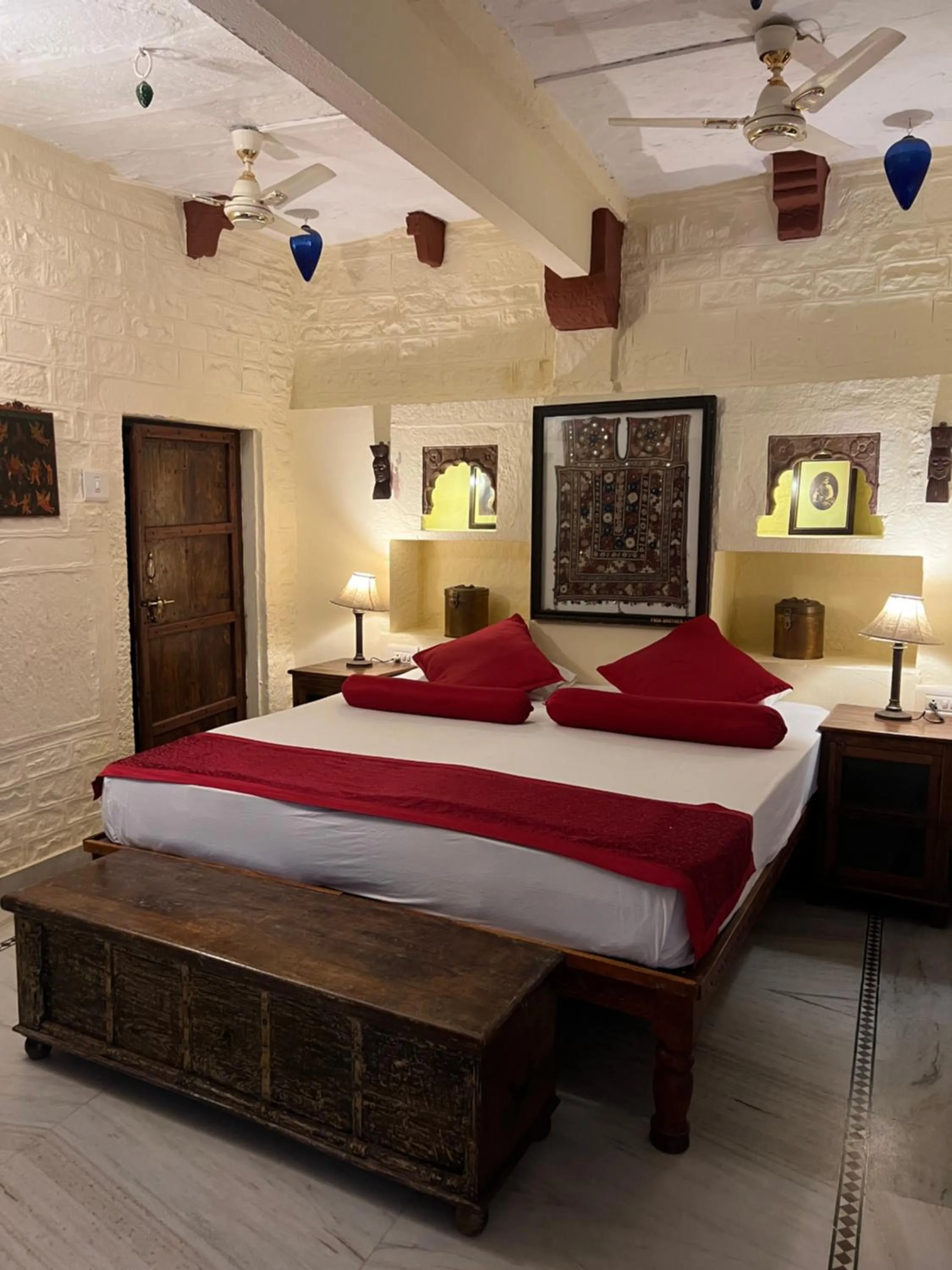 Photo of the whole room, Bed in Juna Mahal Boutique Home Stay