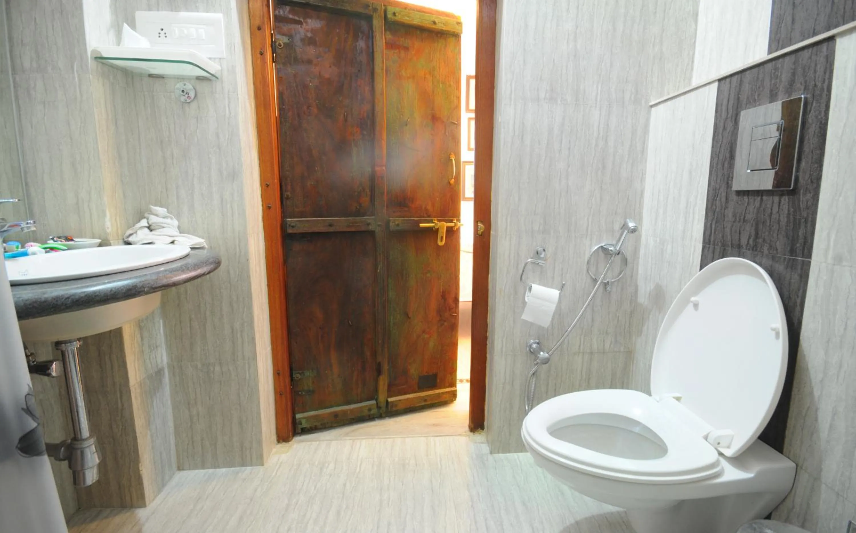 Bathroom in Juna Mahal Boutique Home Stay