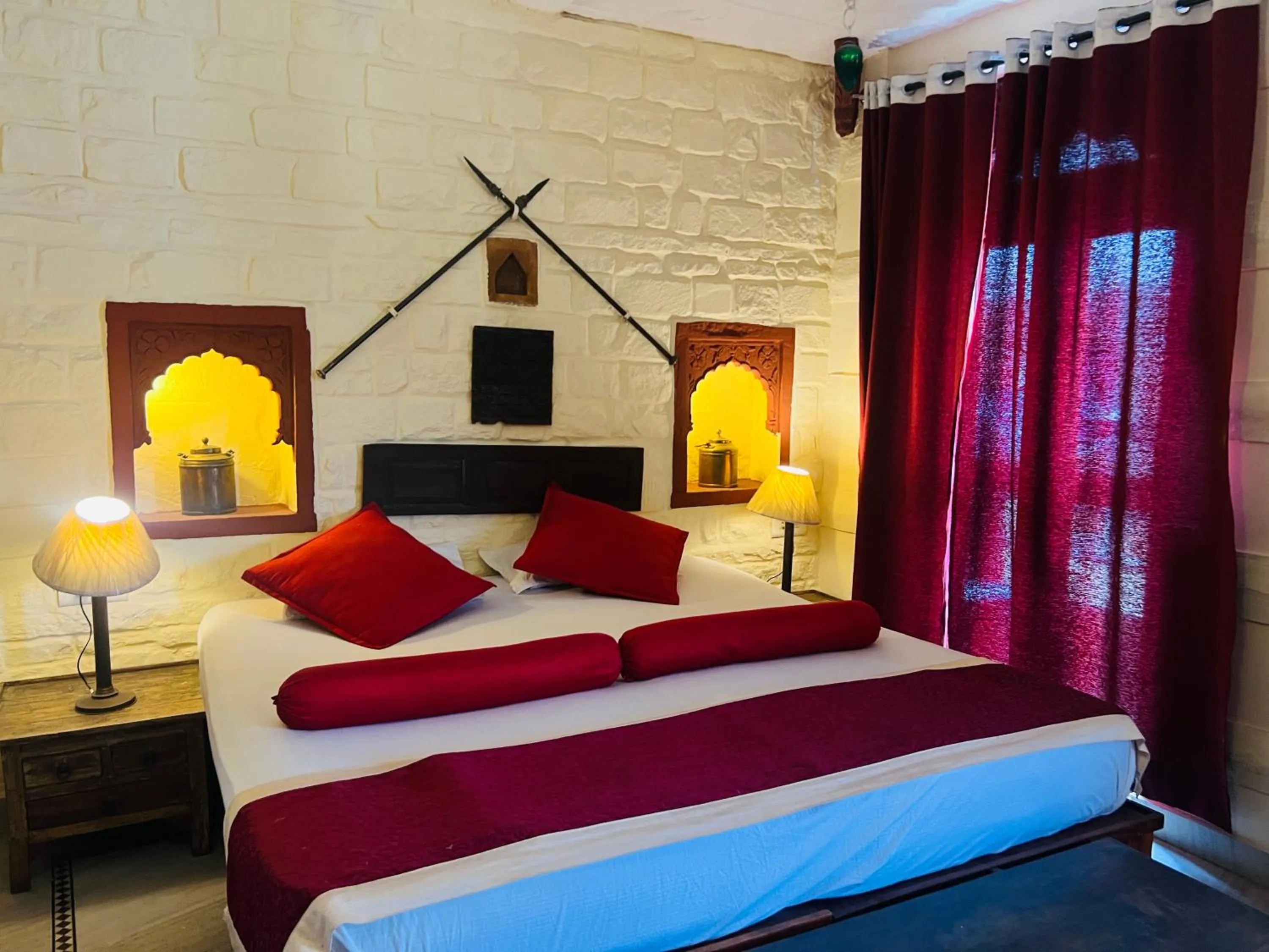 Bed in Juna Mahal Boutique Home Stay