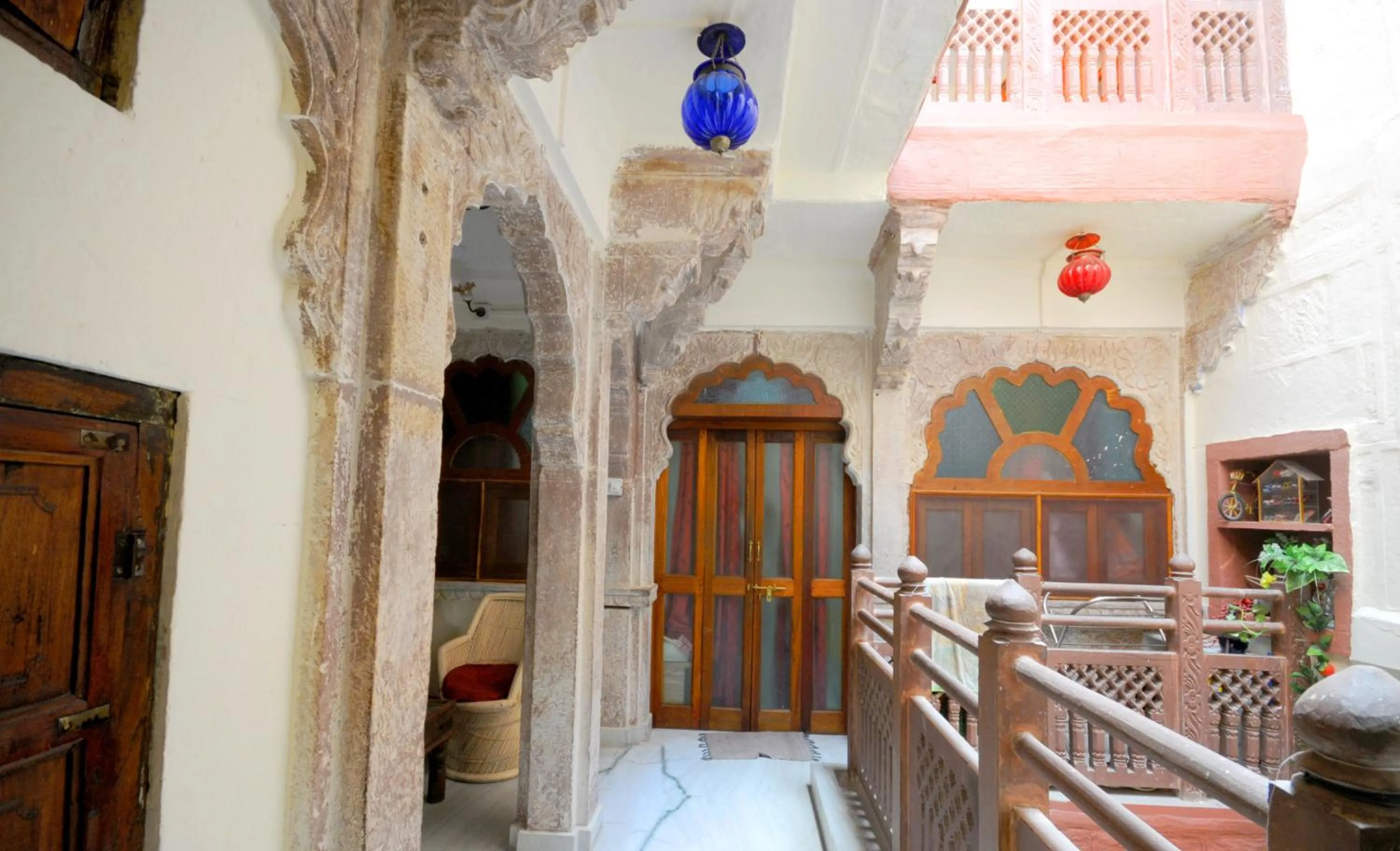 Area and facilities in Juna Mahal Boutique Home Stay