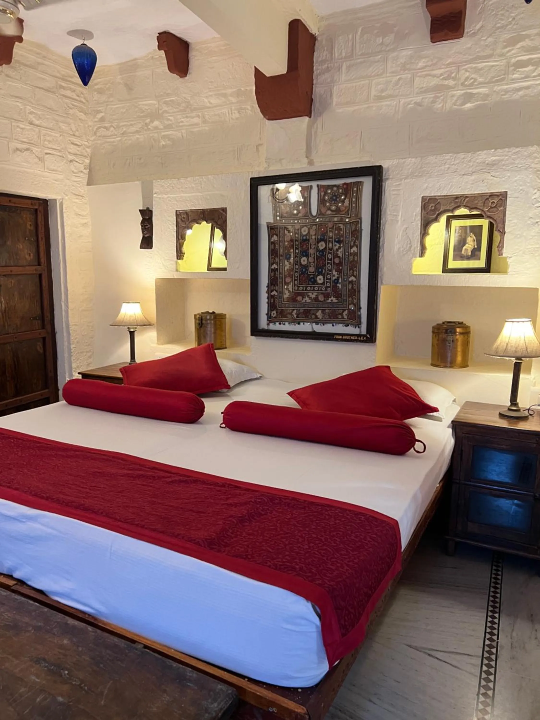 Bed in Juna Mahal Boutique Home Stay